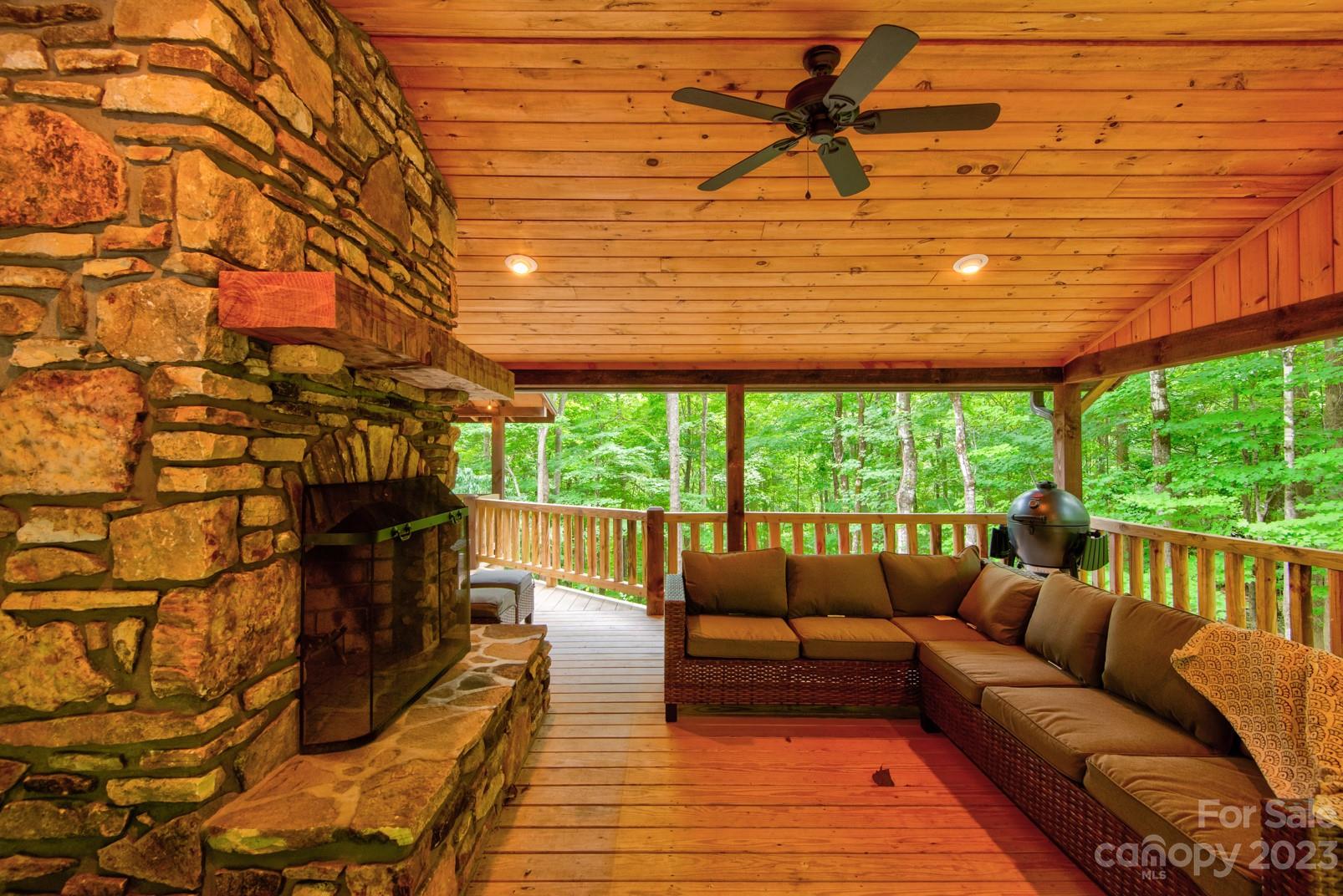 Big Tree - Residential