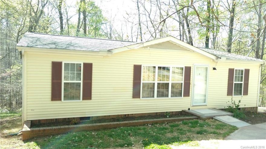 Clean & Nice, New Carpet, New Vinyl floors, Fresh Paint, Ceiling fans, Master with two sinks, tub & shower, Eat-in Kit. Range, Dishwasher, owner may furnish a refrigerator if needed, Large Deck across the back, Concrete Drive, Pub. Water. Walk to Catawba River, on 1.41 Acres. NO Pets, NO Smokers & Good Credit Only. Available June, 2016