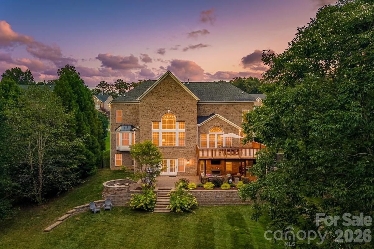 7315 Yellowhorn Trail