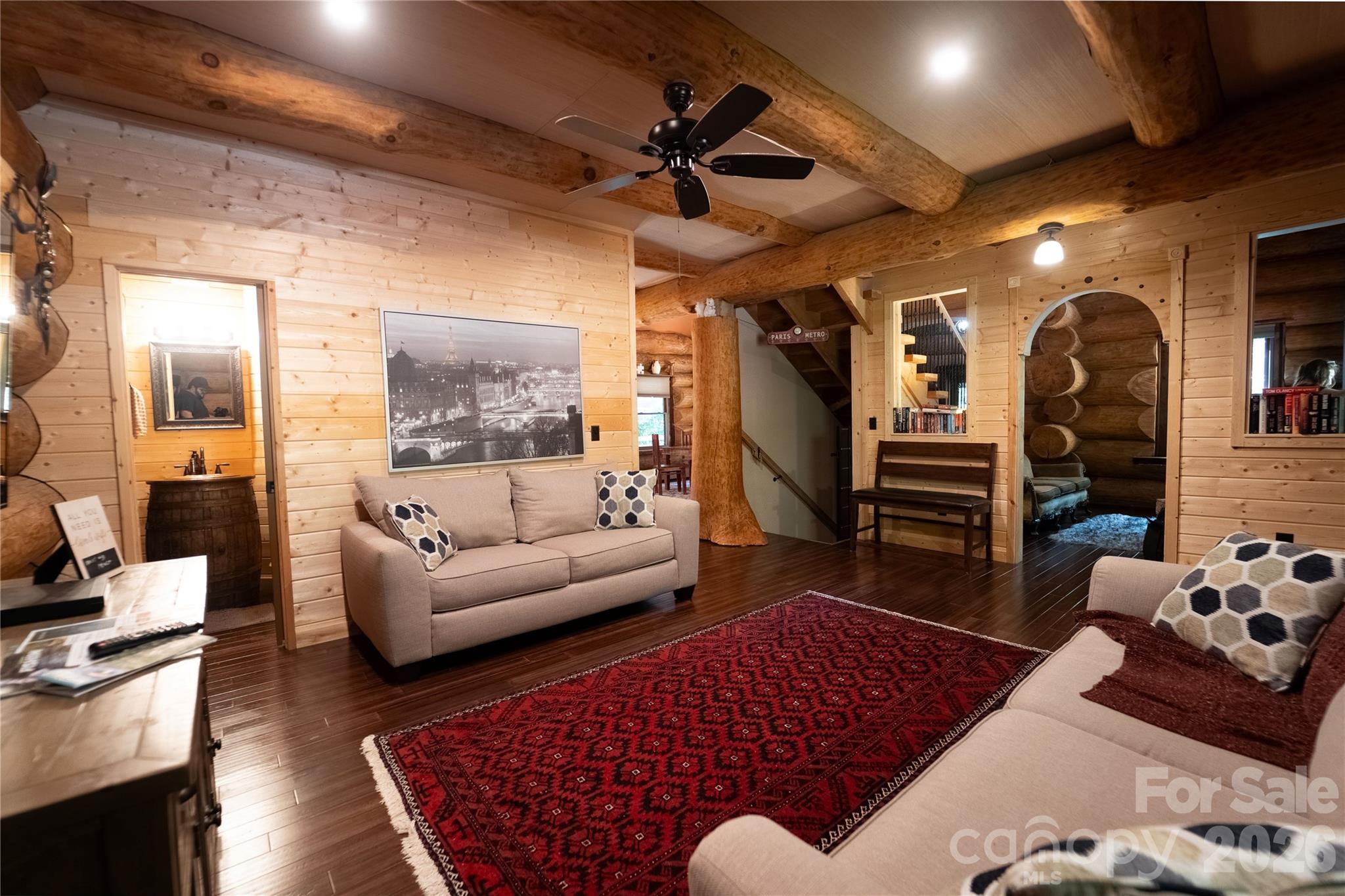 142 W Southwood Drive