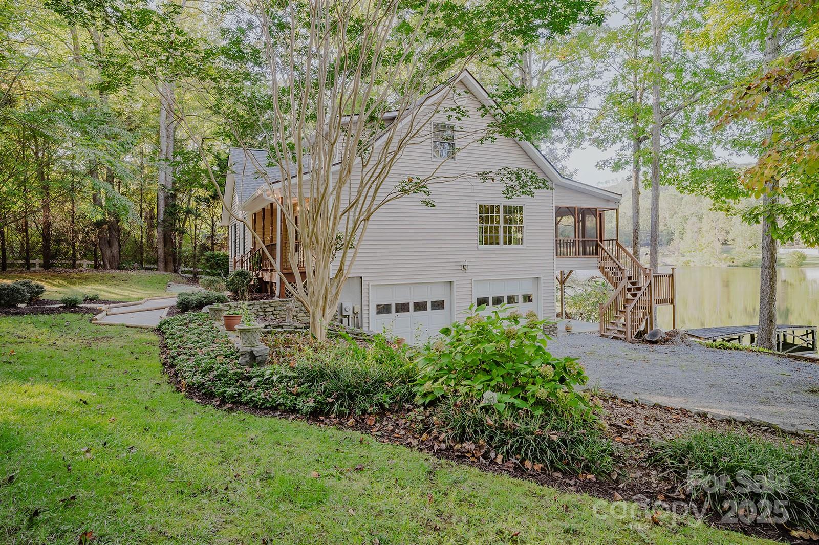 Beechwood Lakes - Residential