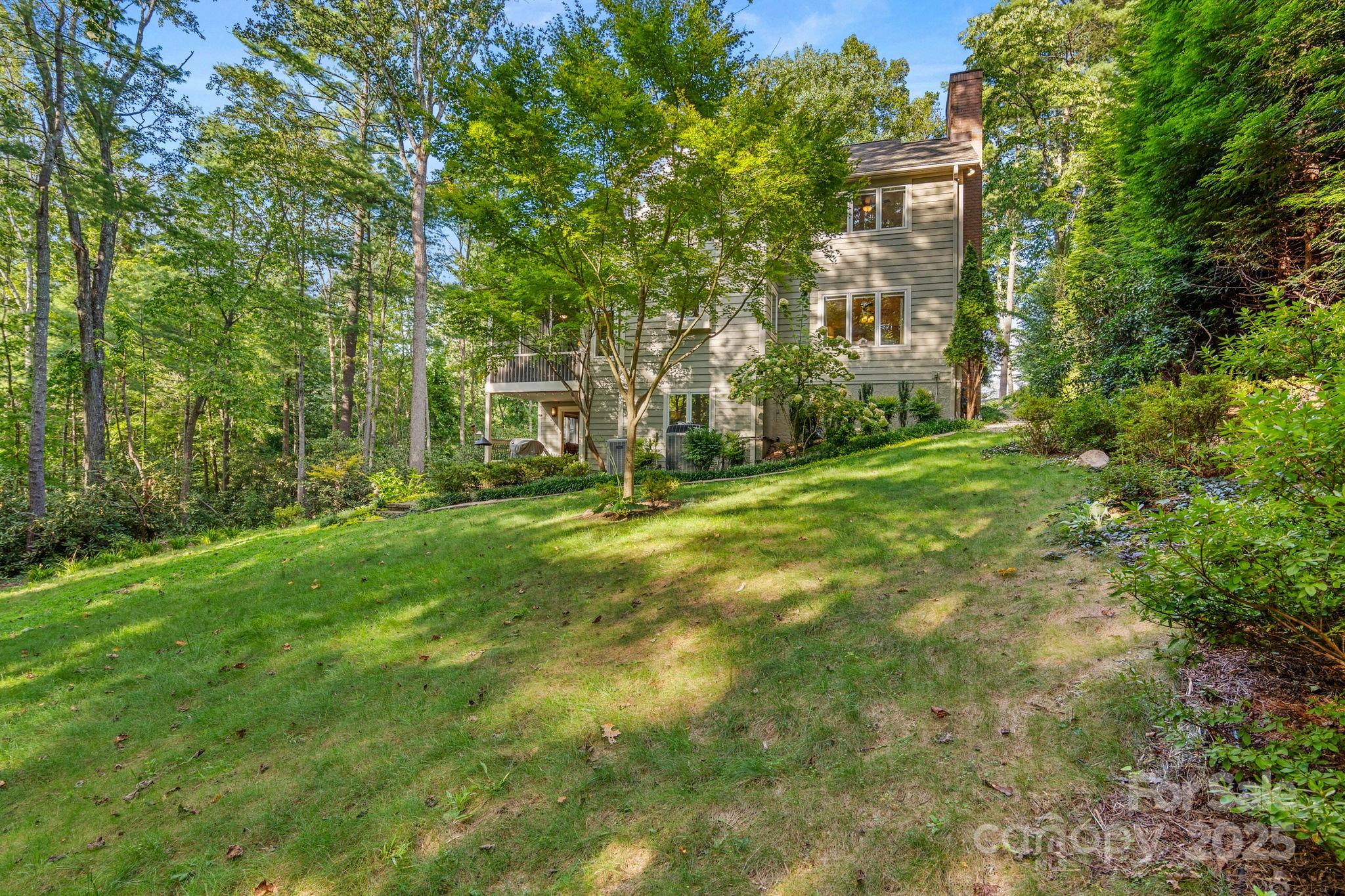 105 Weston Place