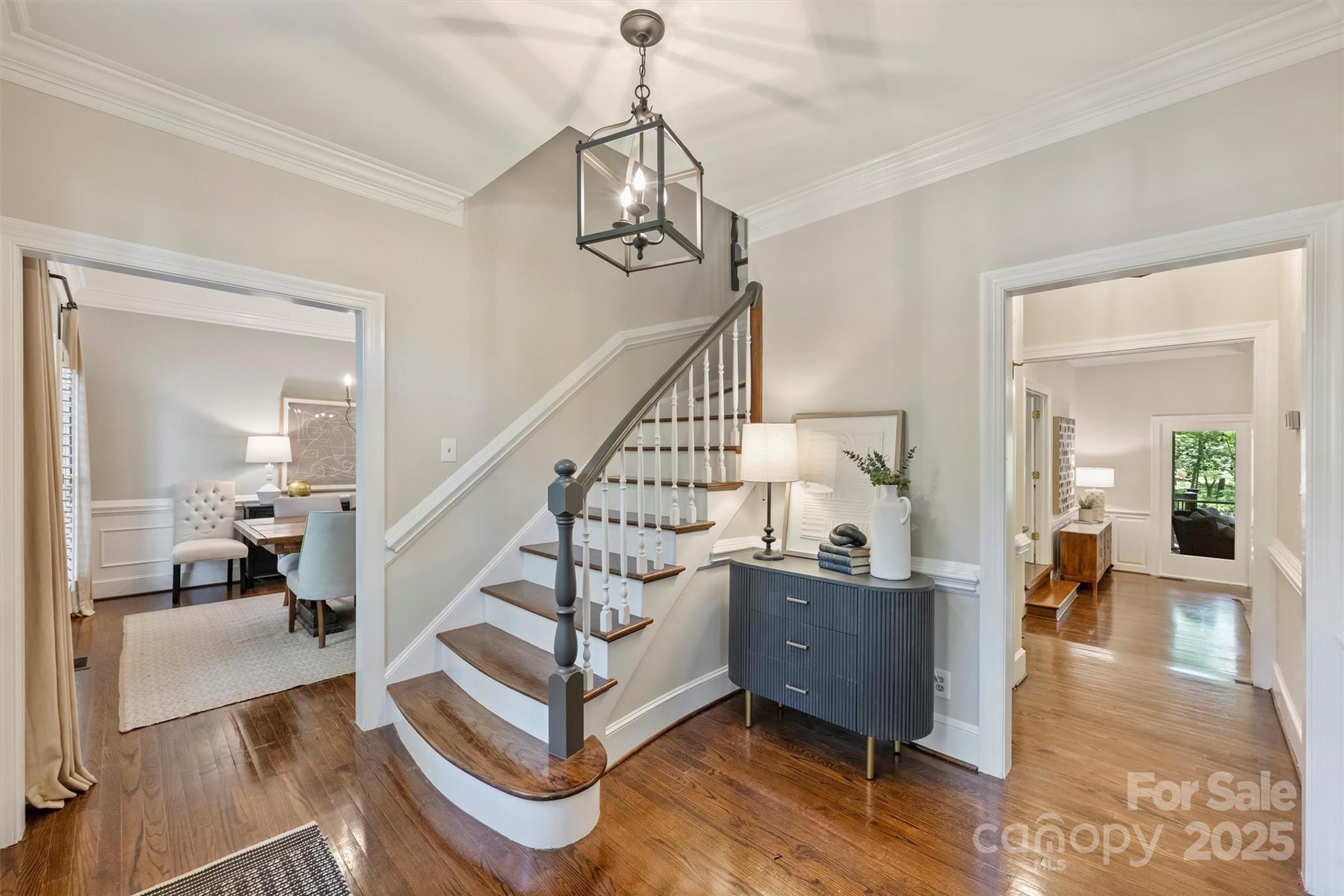 2605 Winding Oak Drive