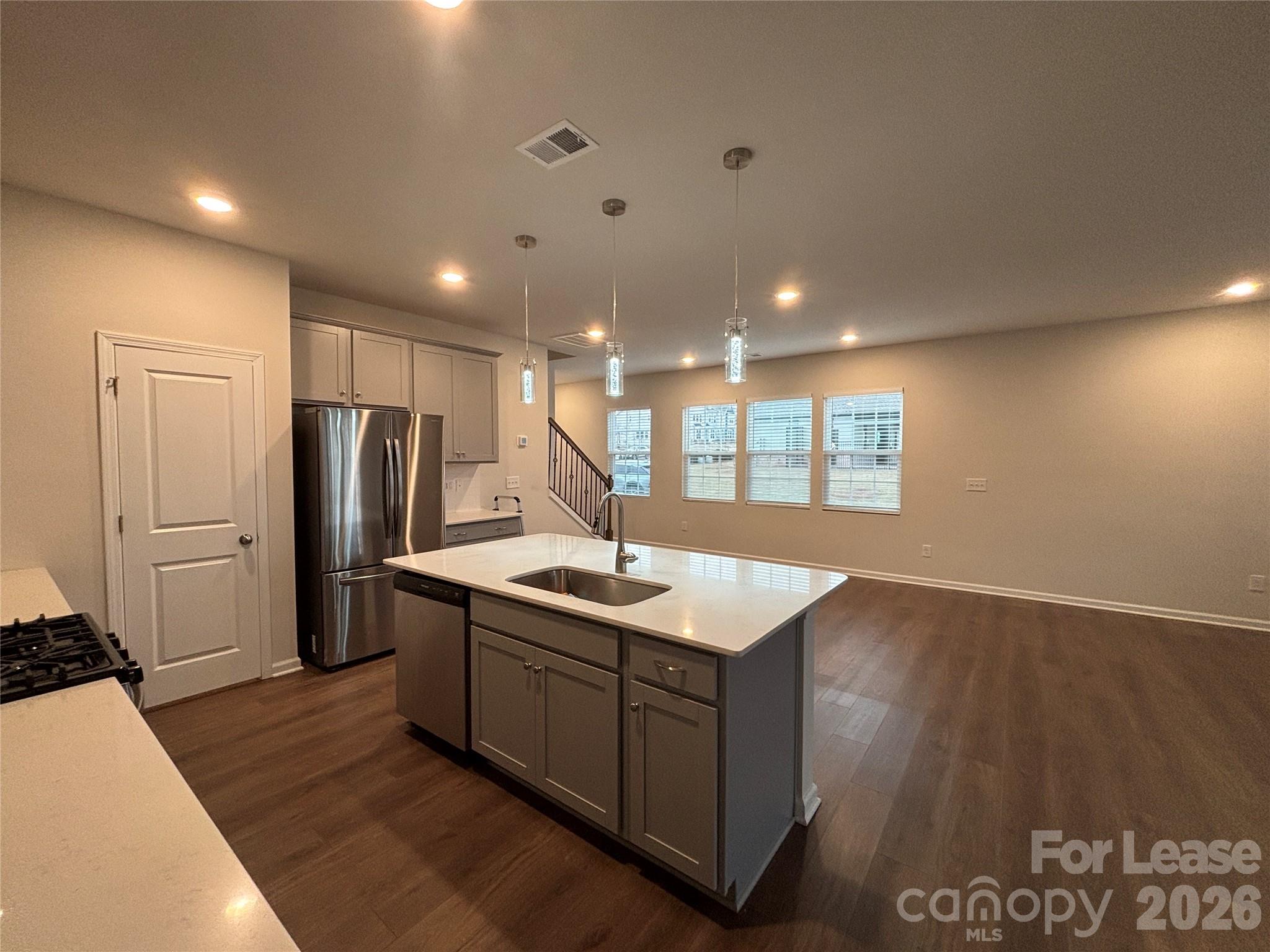 Chateau - Residential Lease