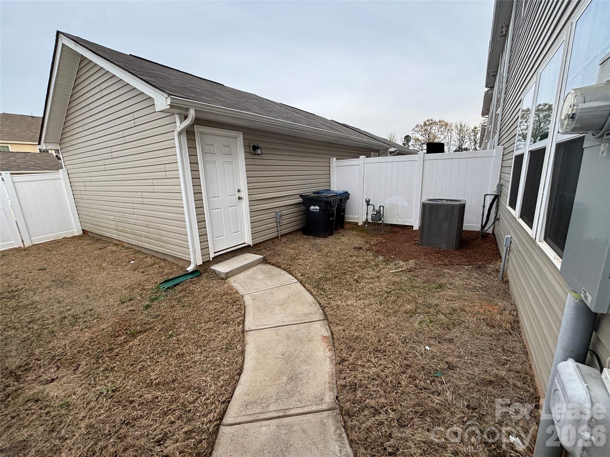 Chateau - Residential Lease