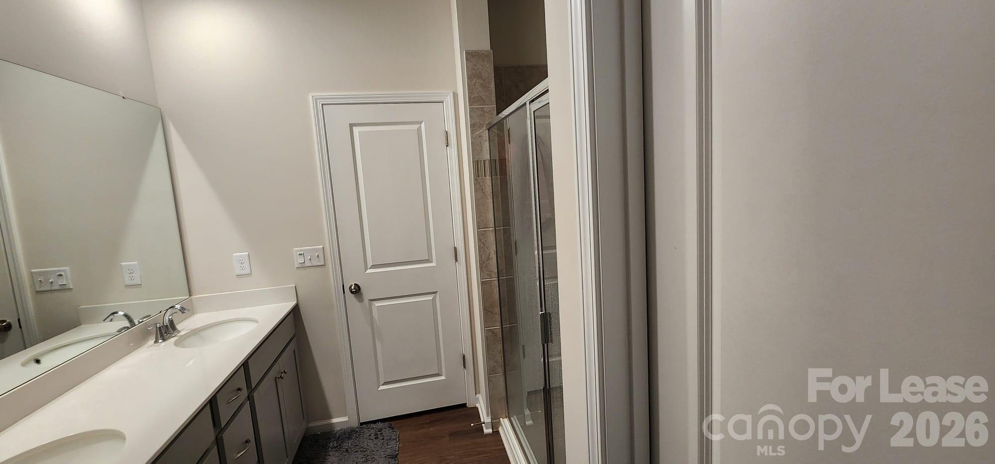 Chateau - Residential Lease