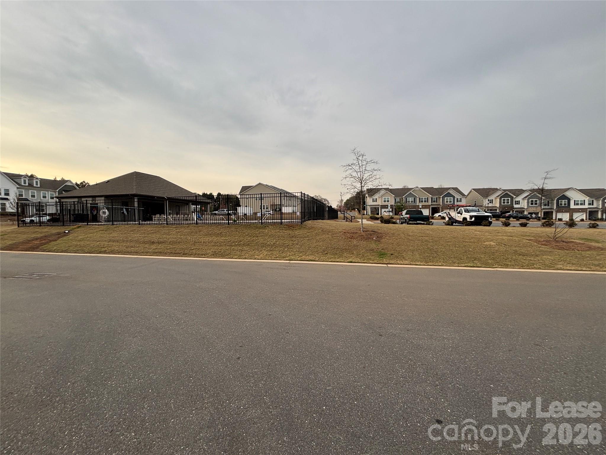 Chateau - Residential Lease