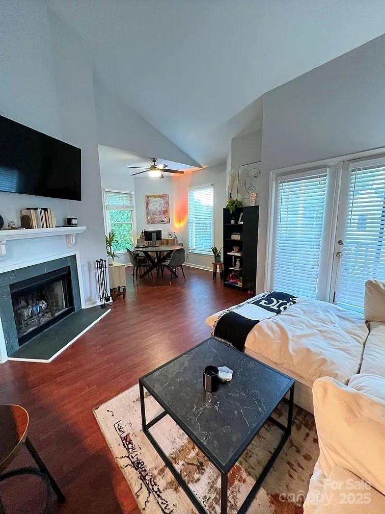 300 S Cedar Street 2