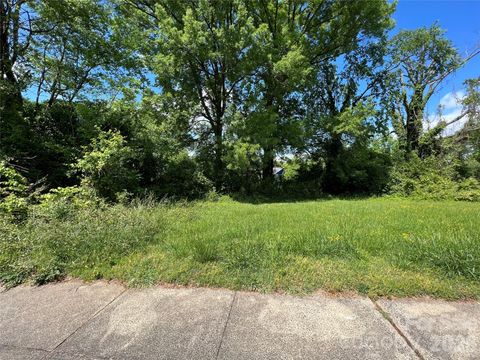 Photo of 815 Charles Avenue, Charlotte, NC 28205 (MLS # 4335756)