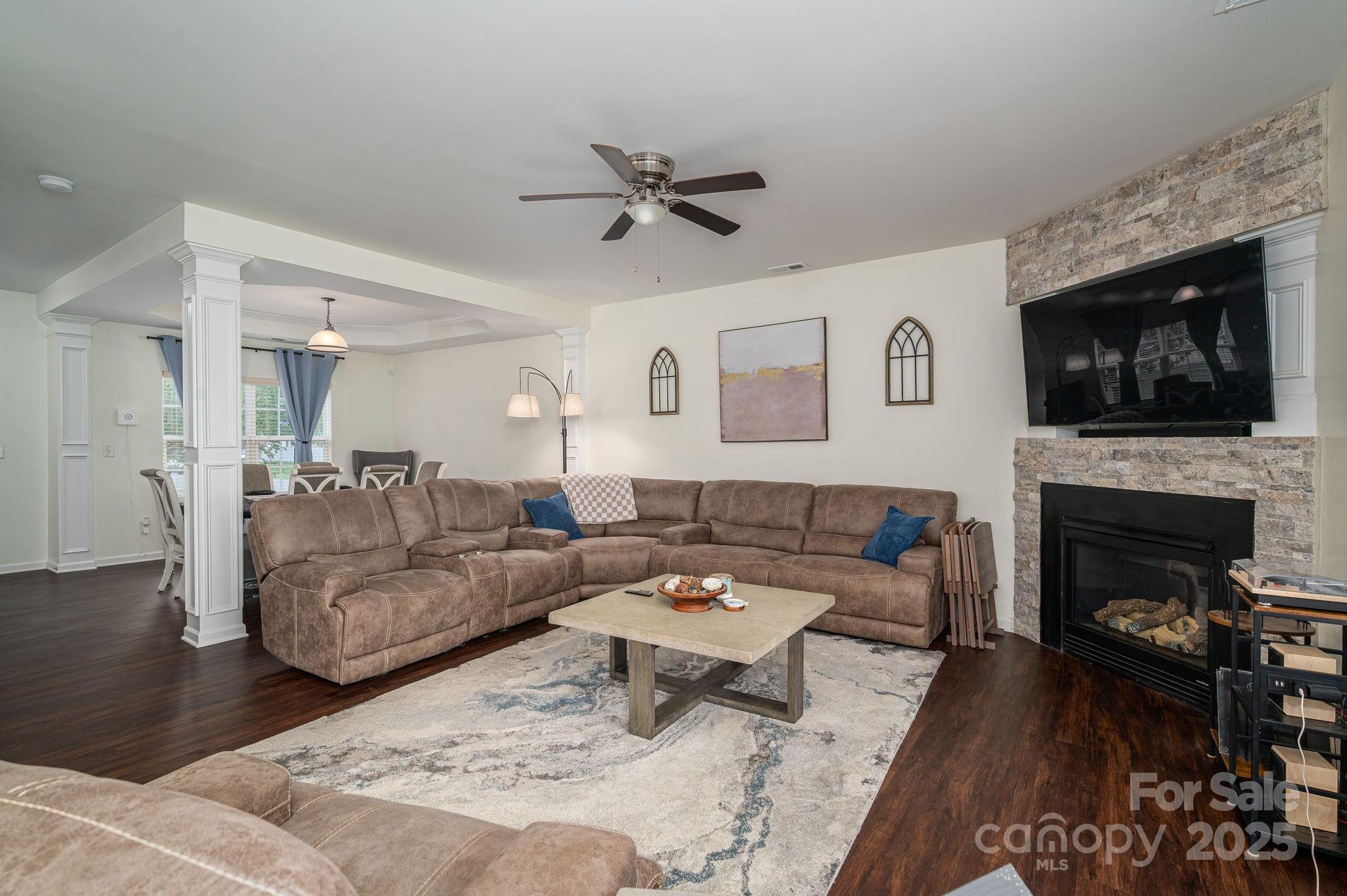 712 Harrier Road