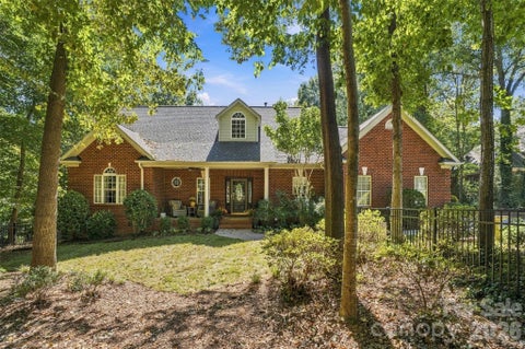 Photo of 232 Pebble Stone Lane, Matthews, NC 28104 (MLS # 4428482)