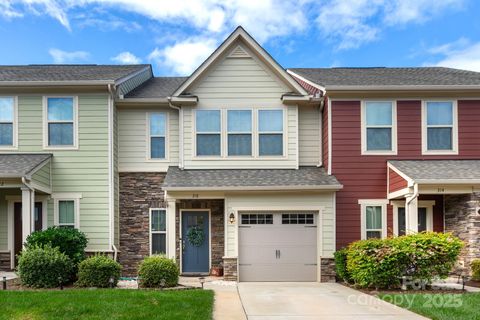 318 Willow Wood Court Matthews NC 28104