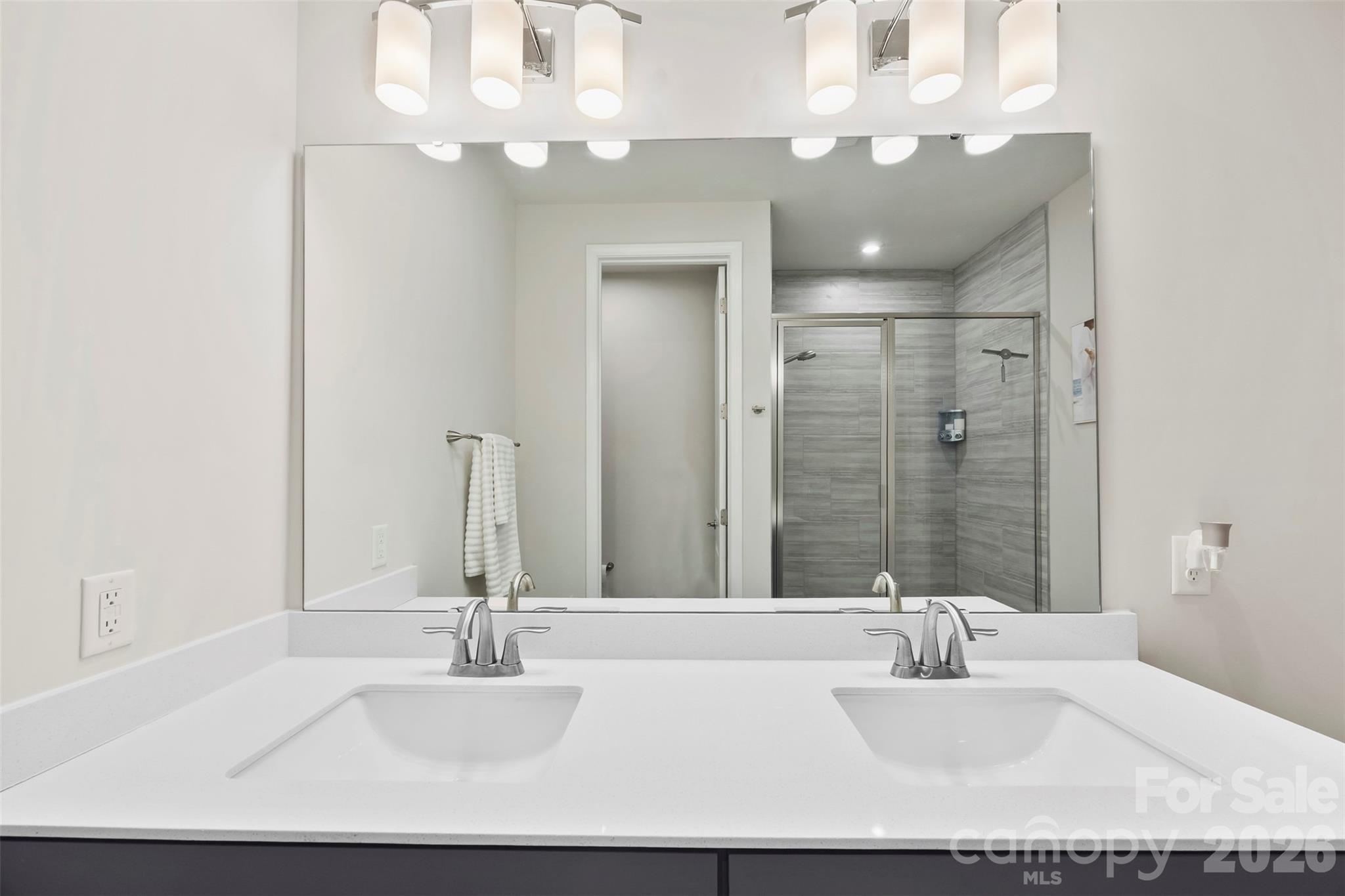 Fifteen 15 Cannon - Residential