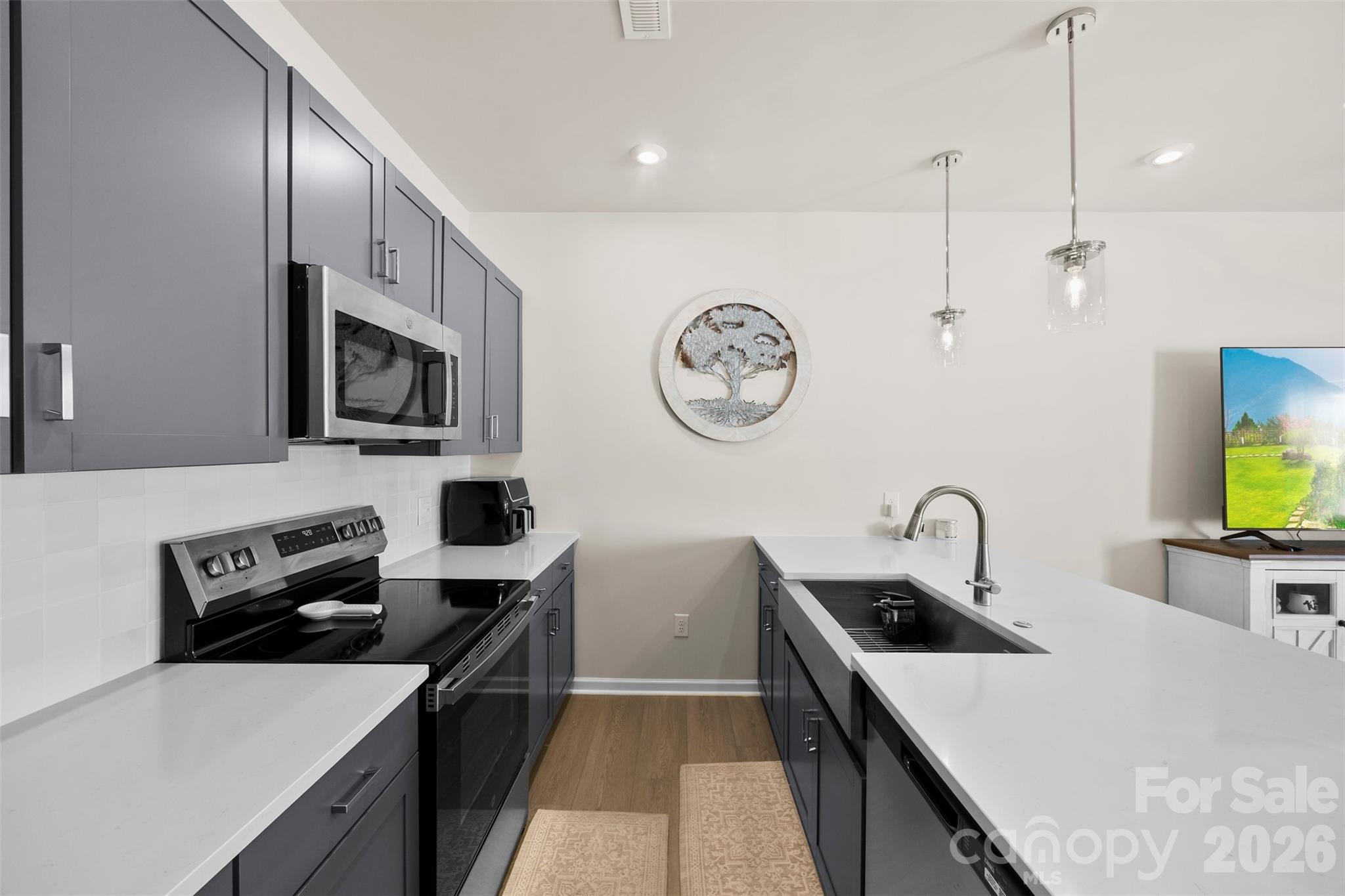 Fifteen 15 Cannon - Residential