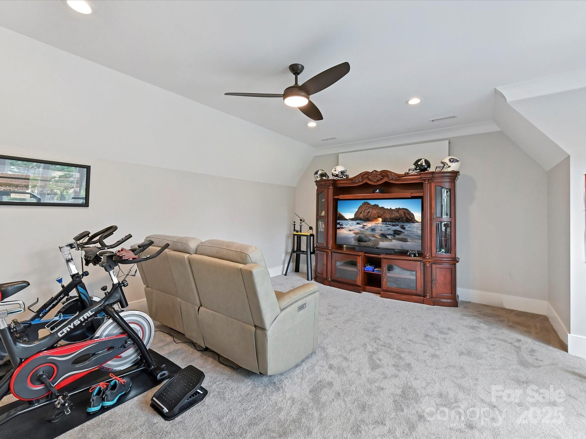 Twin Lakes - Residential