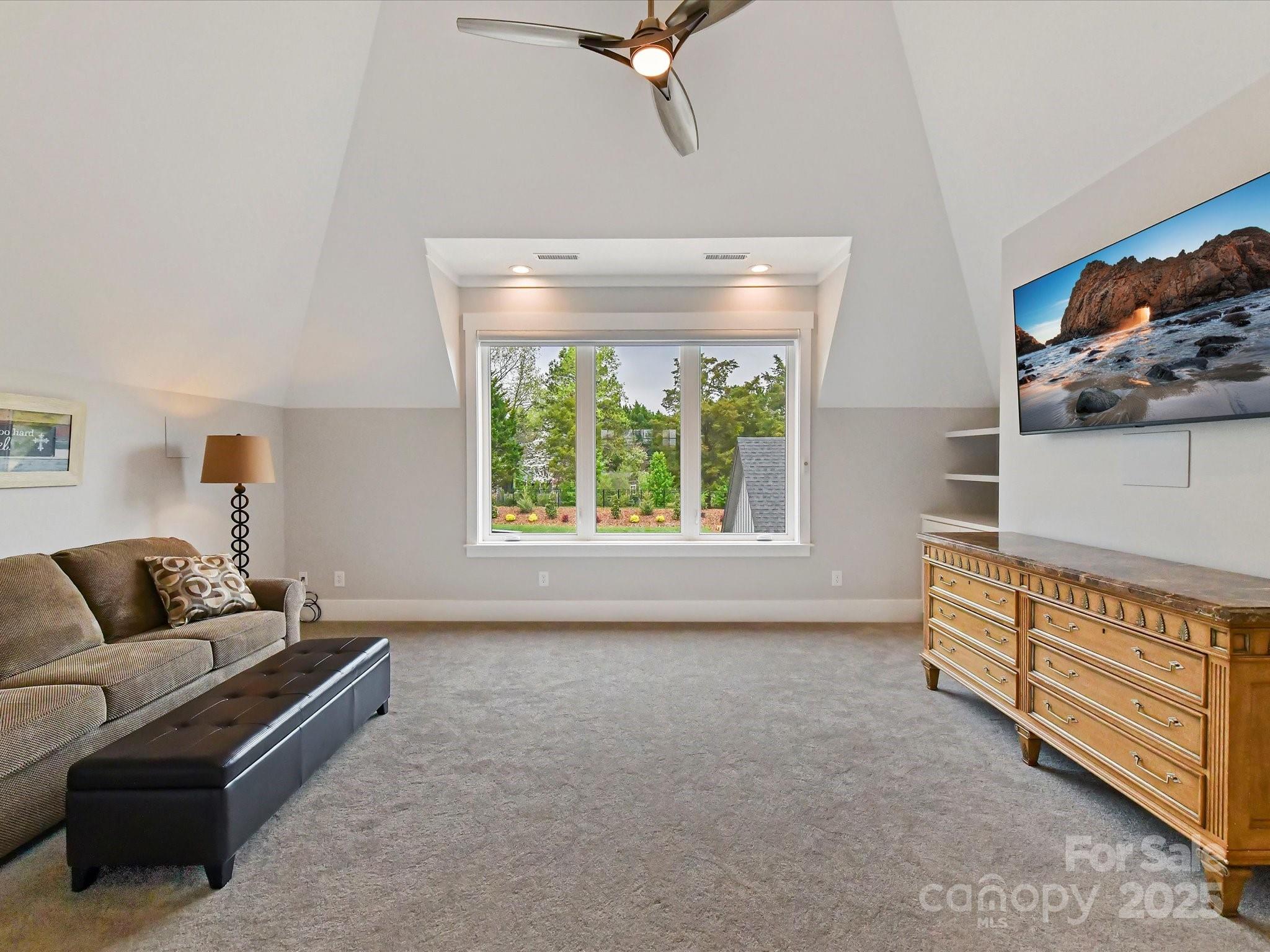 Twin Lakes - Residential