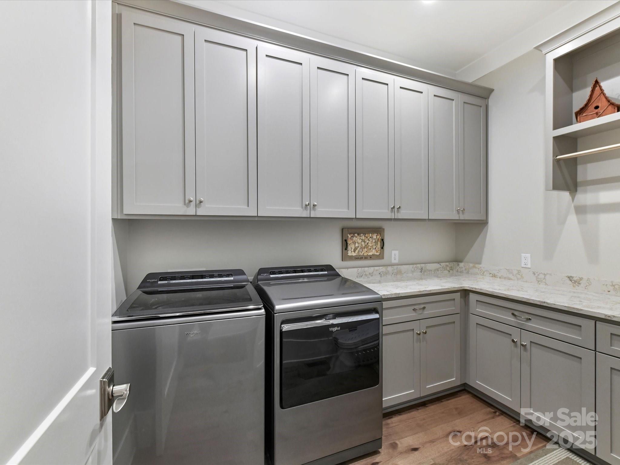 Twin Lakes - Residential