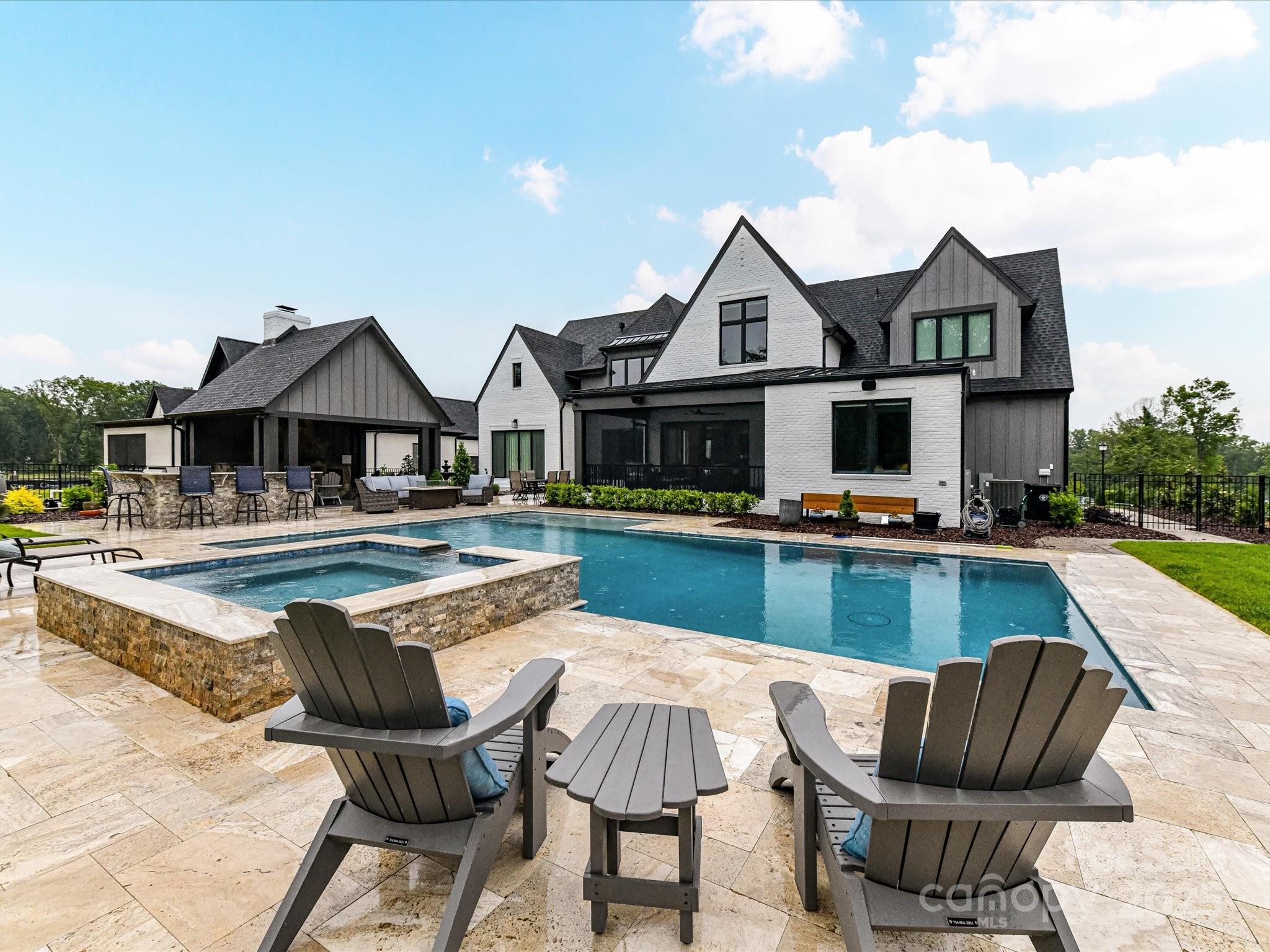 Twin Lakes - Residential