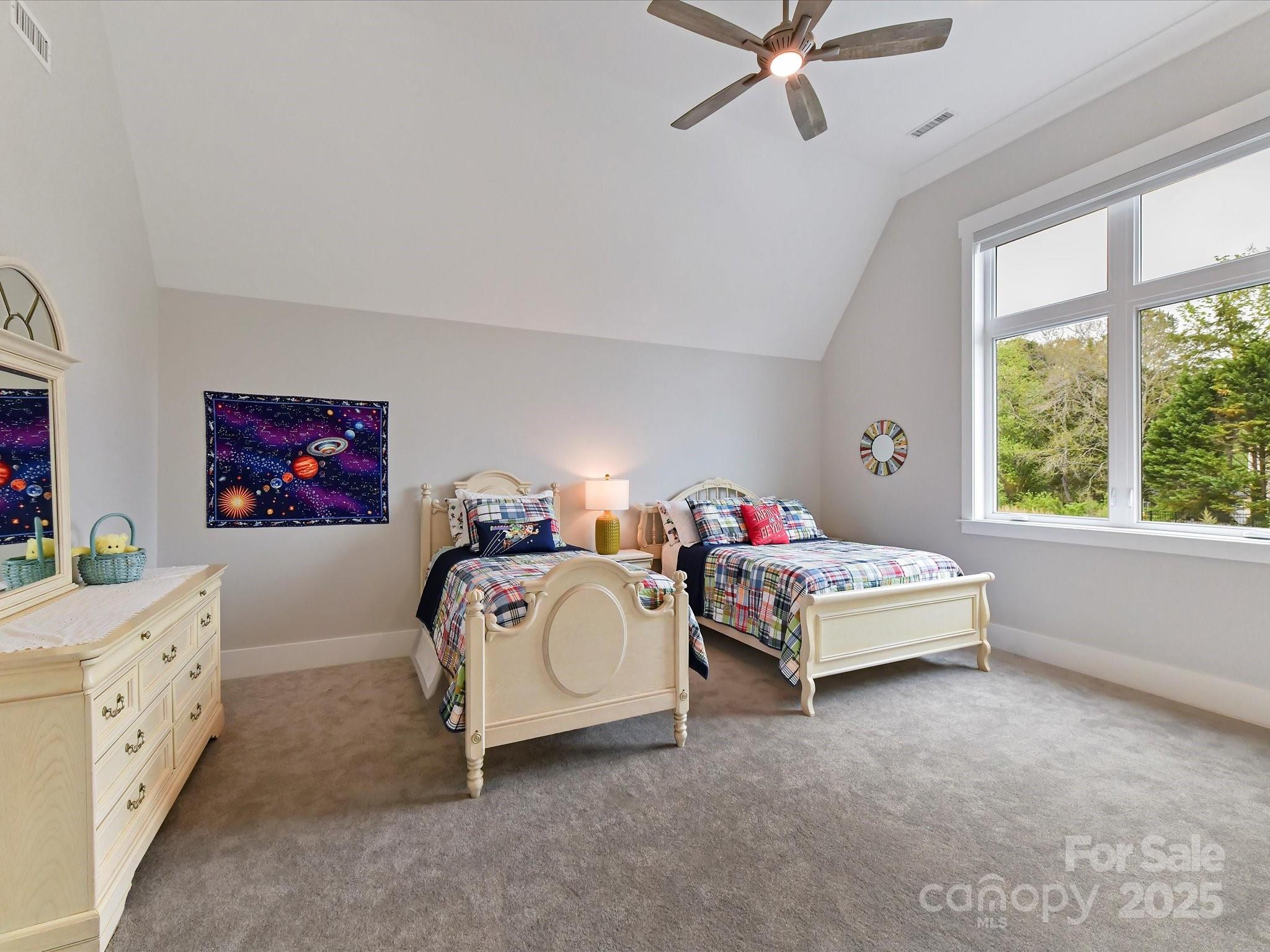 Twin Lakes - Residential