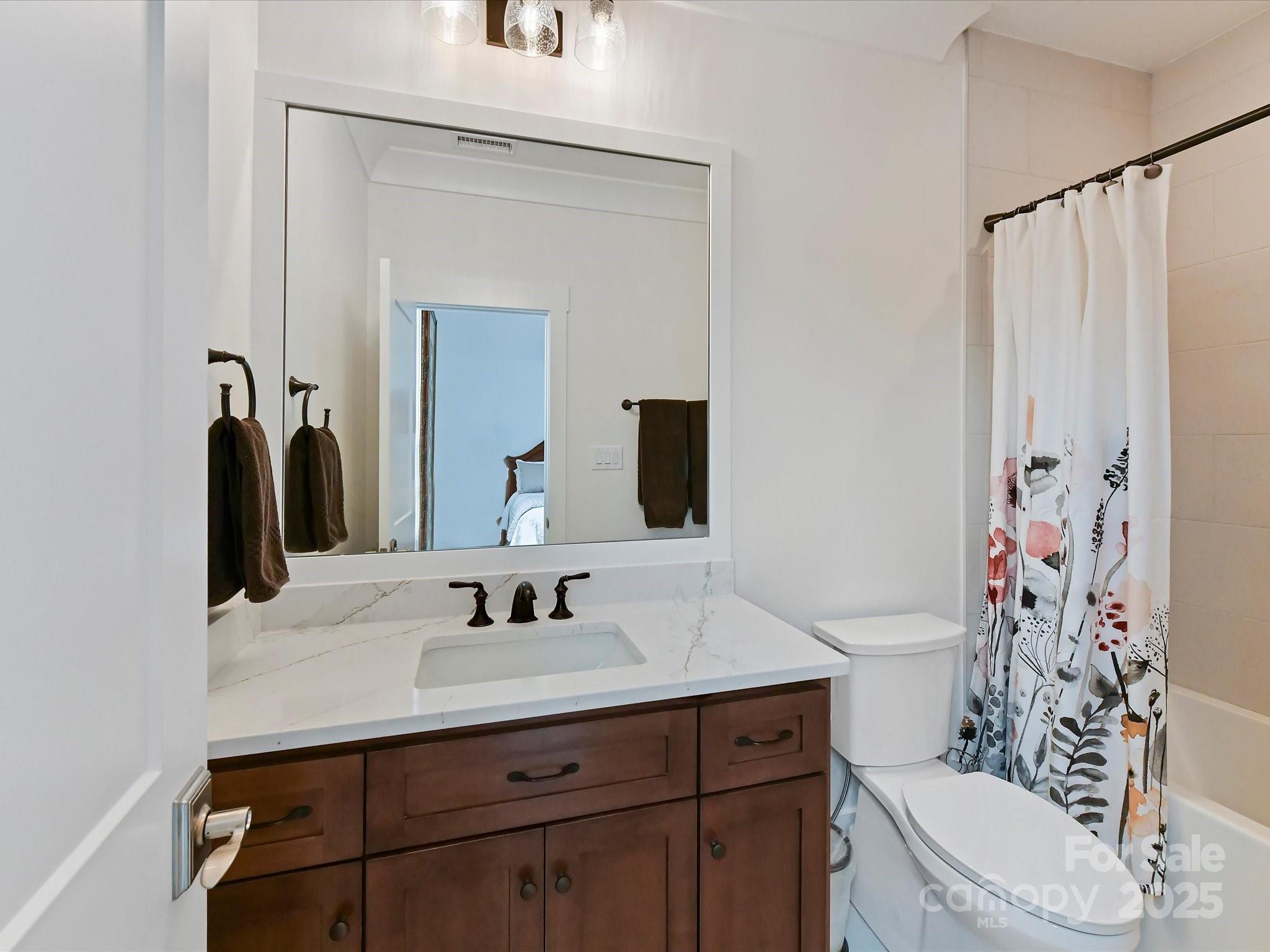 Twin Lakes - Residential