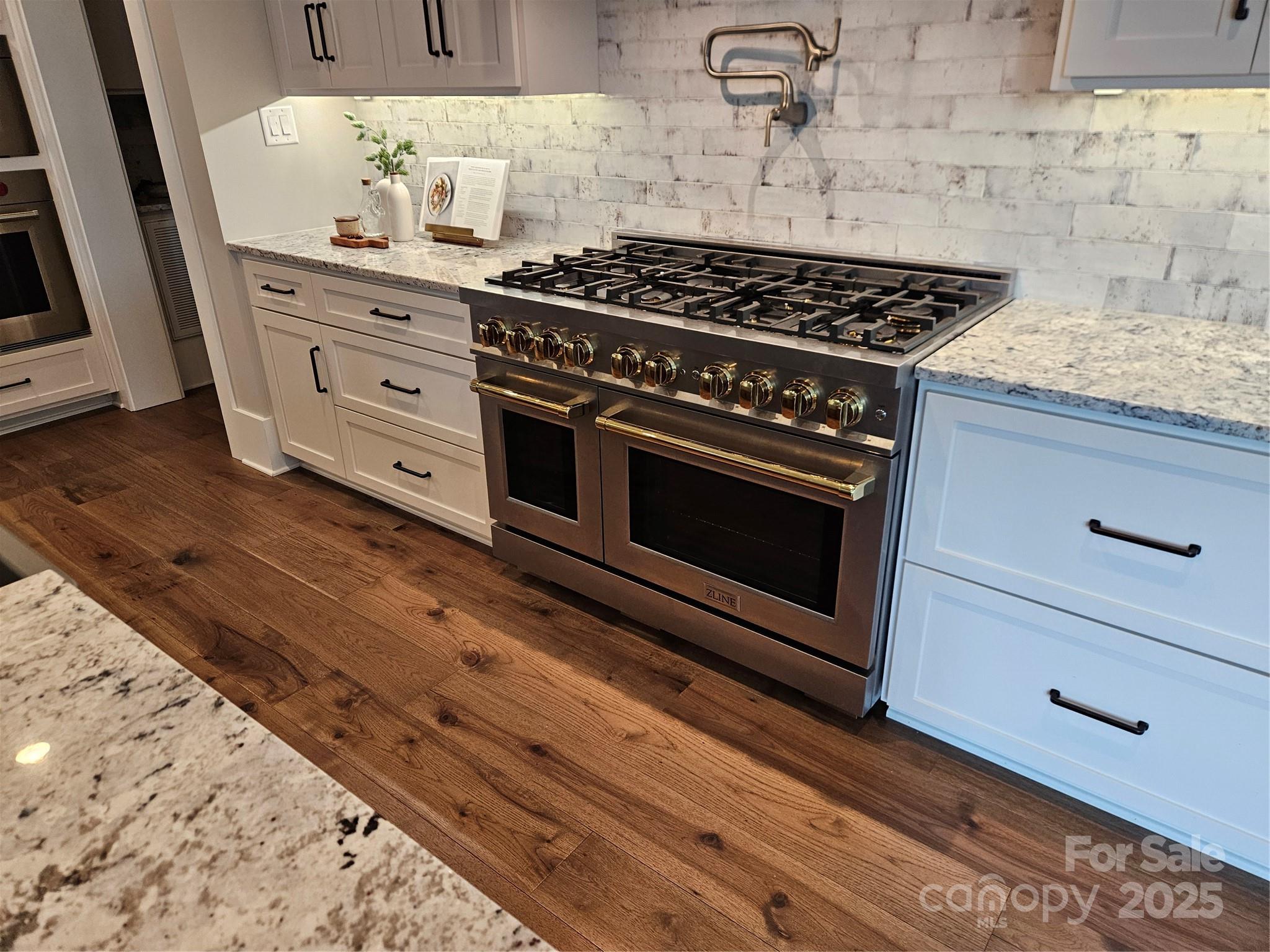 Twin Lakes - Residential