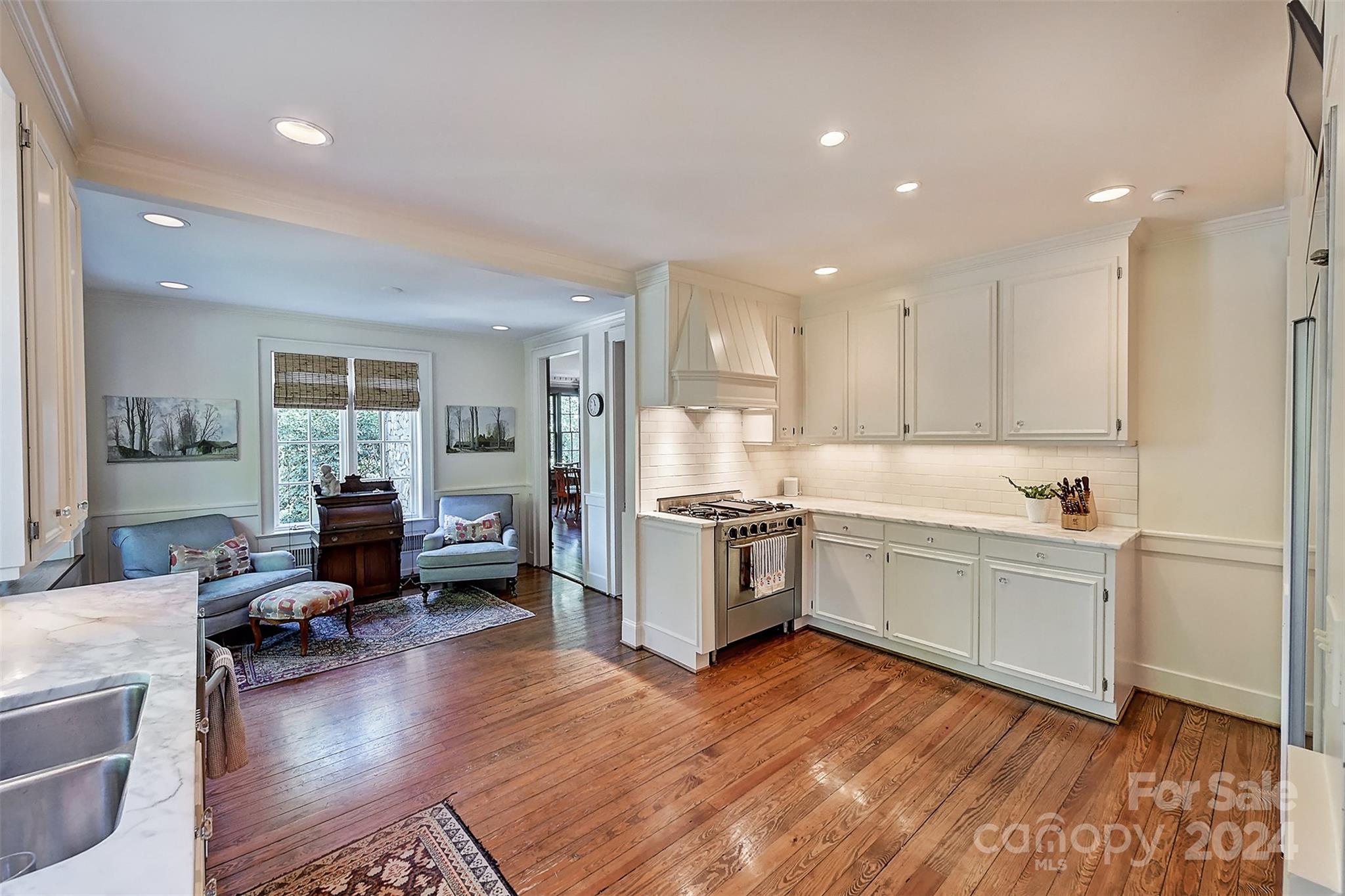 Myers Park - Residential