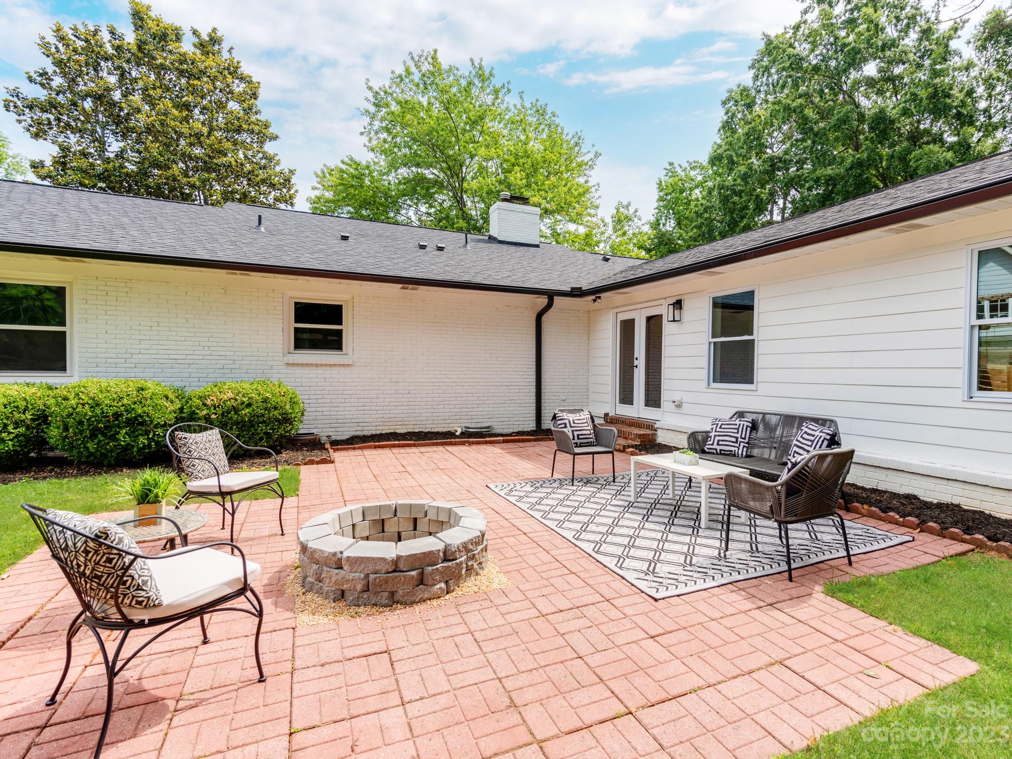 Sherwood Forest - Residential