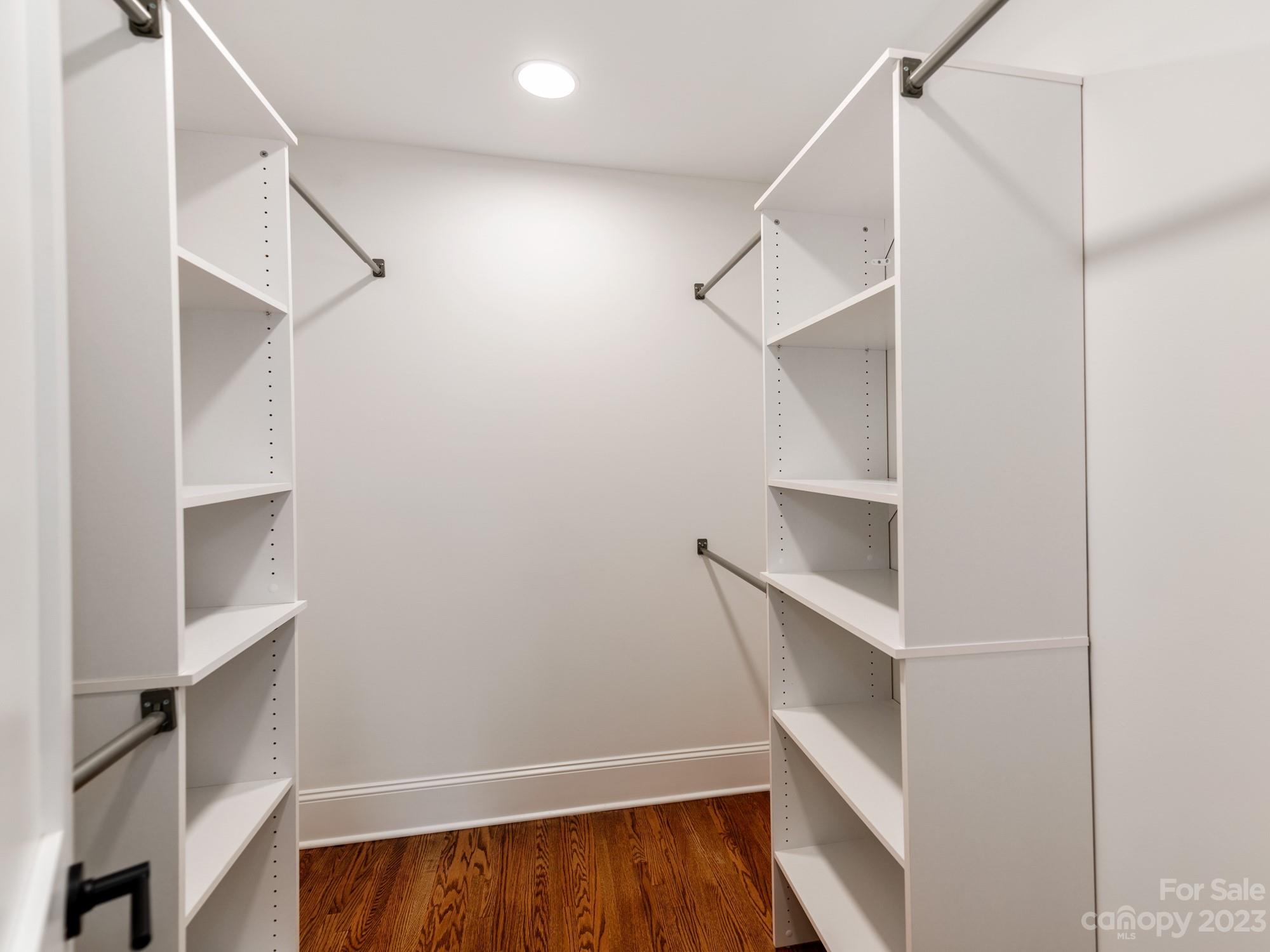 Sherwood Forest - Residential