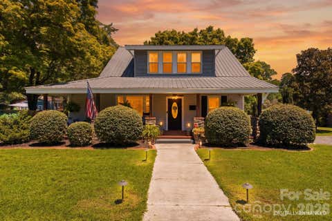 Photo of 397 Wilkesboro Street, Mocksville, NC 27028 (MLS # 4410191)