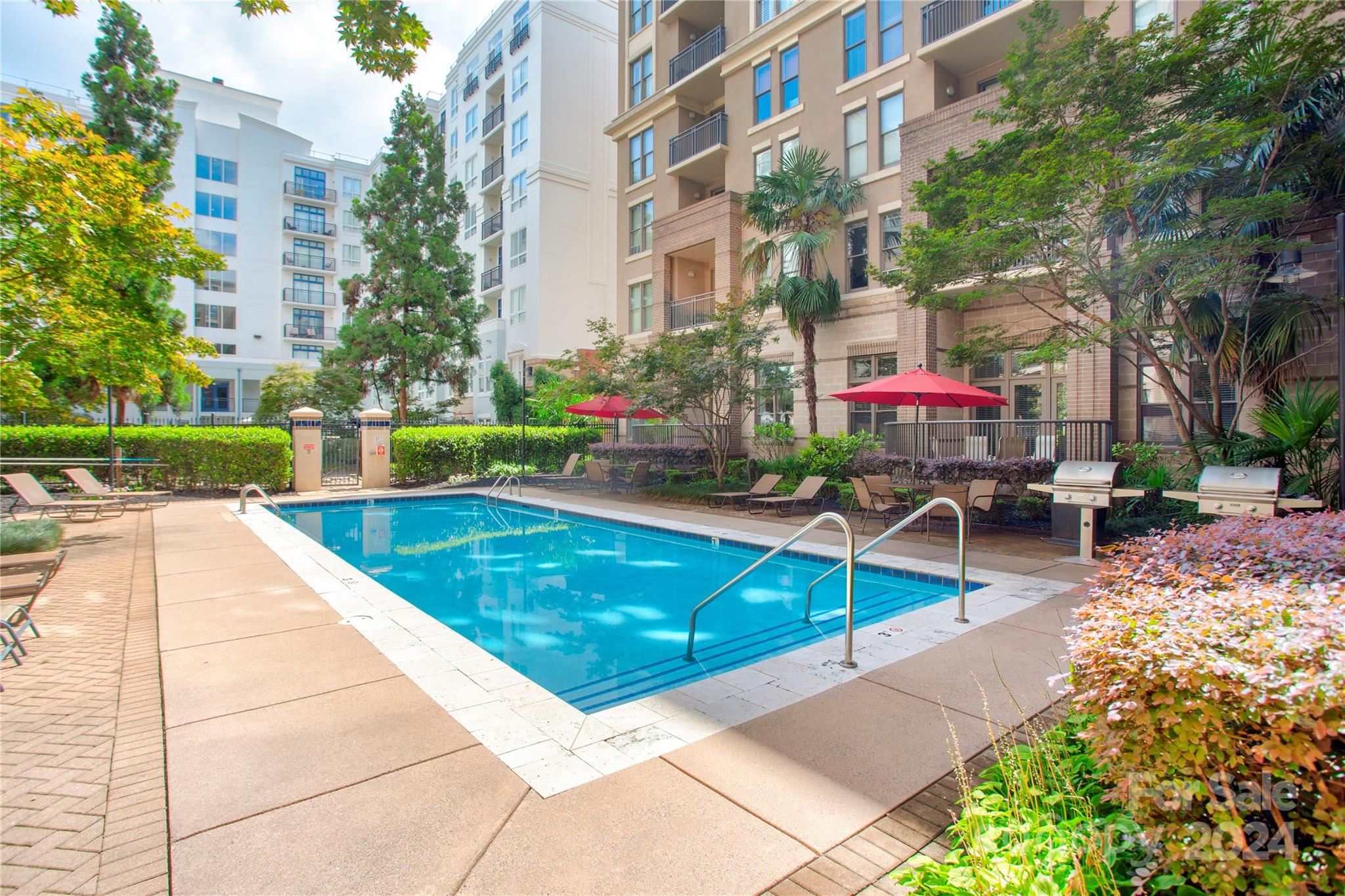 718 W Trade Street 308