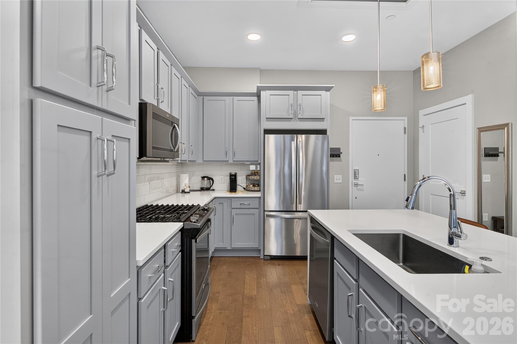 2401 Euclid Avenue 206
