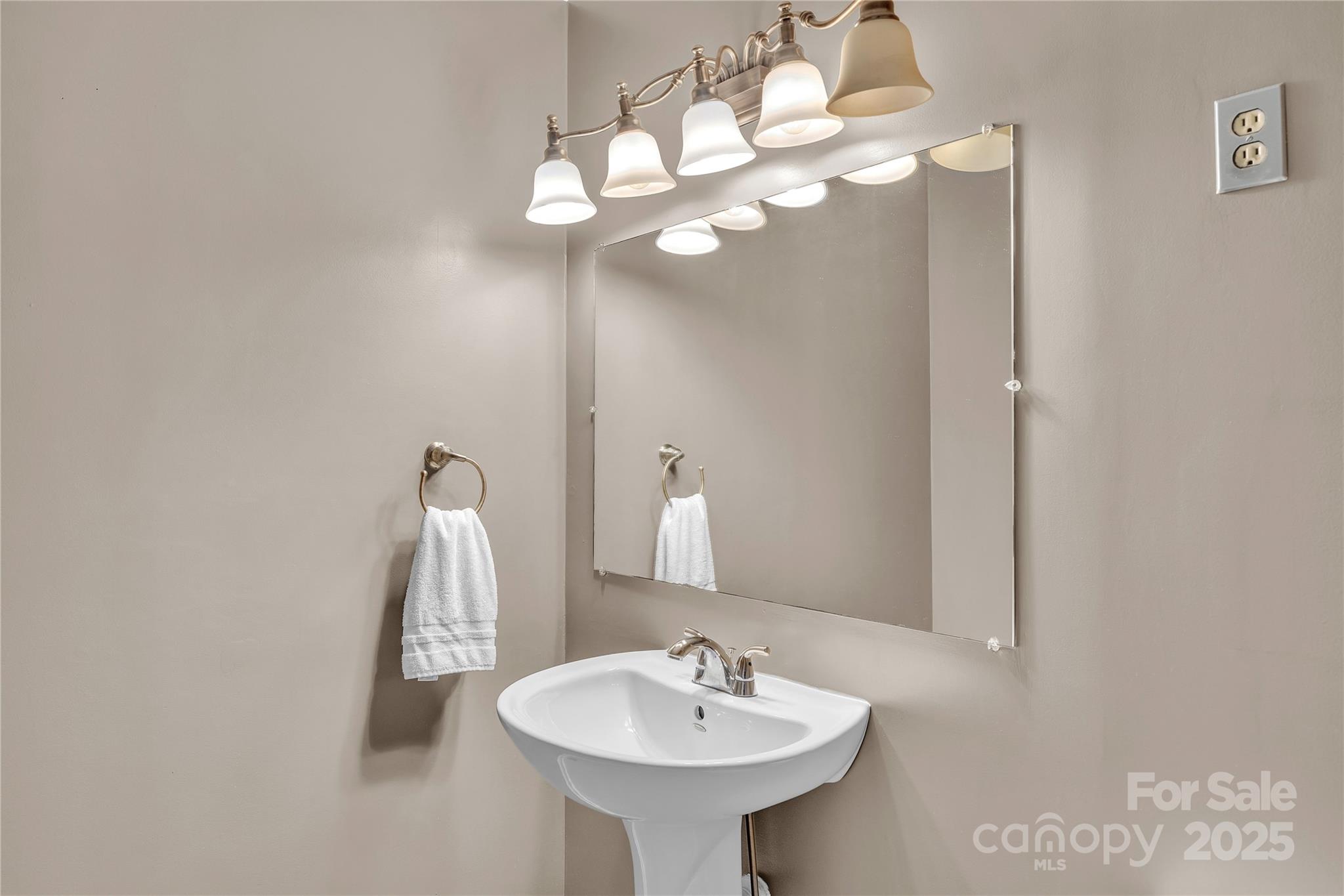 Milford Knoll - Residential