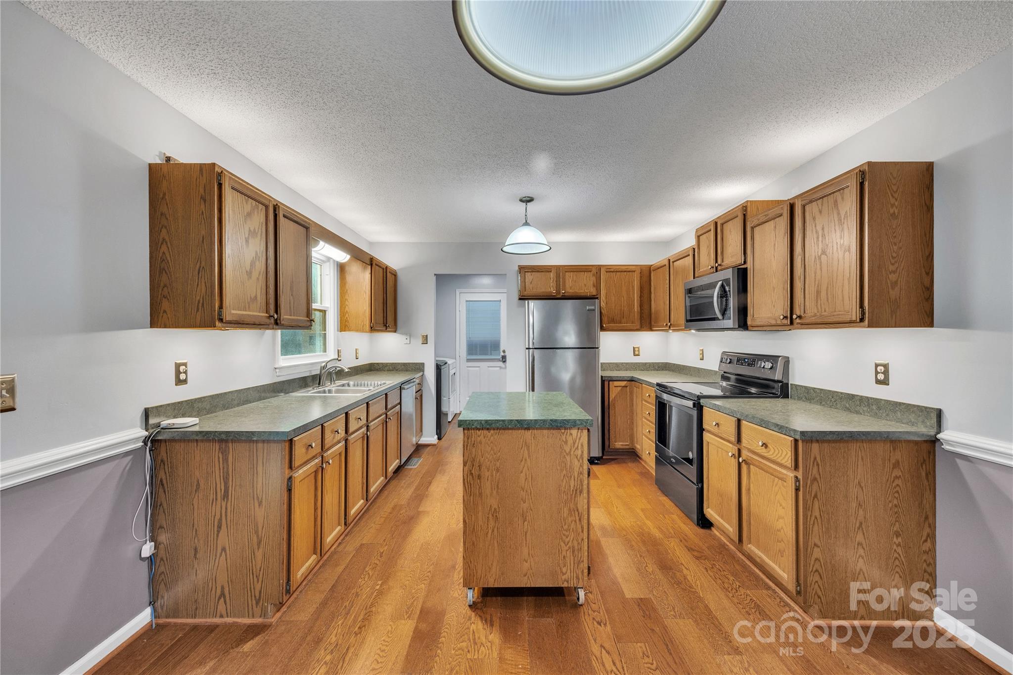 Milford Knoll - Residential