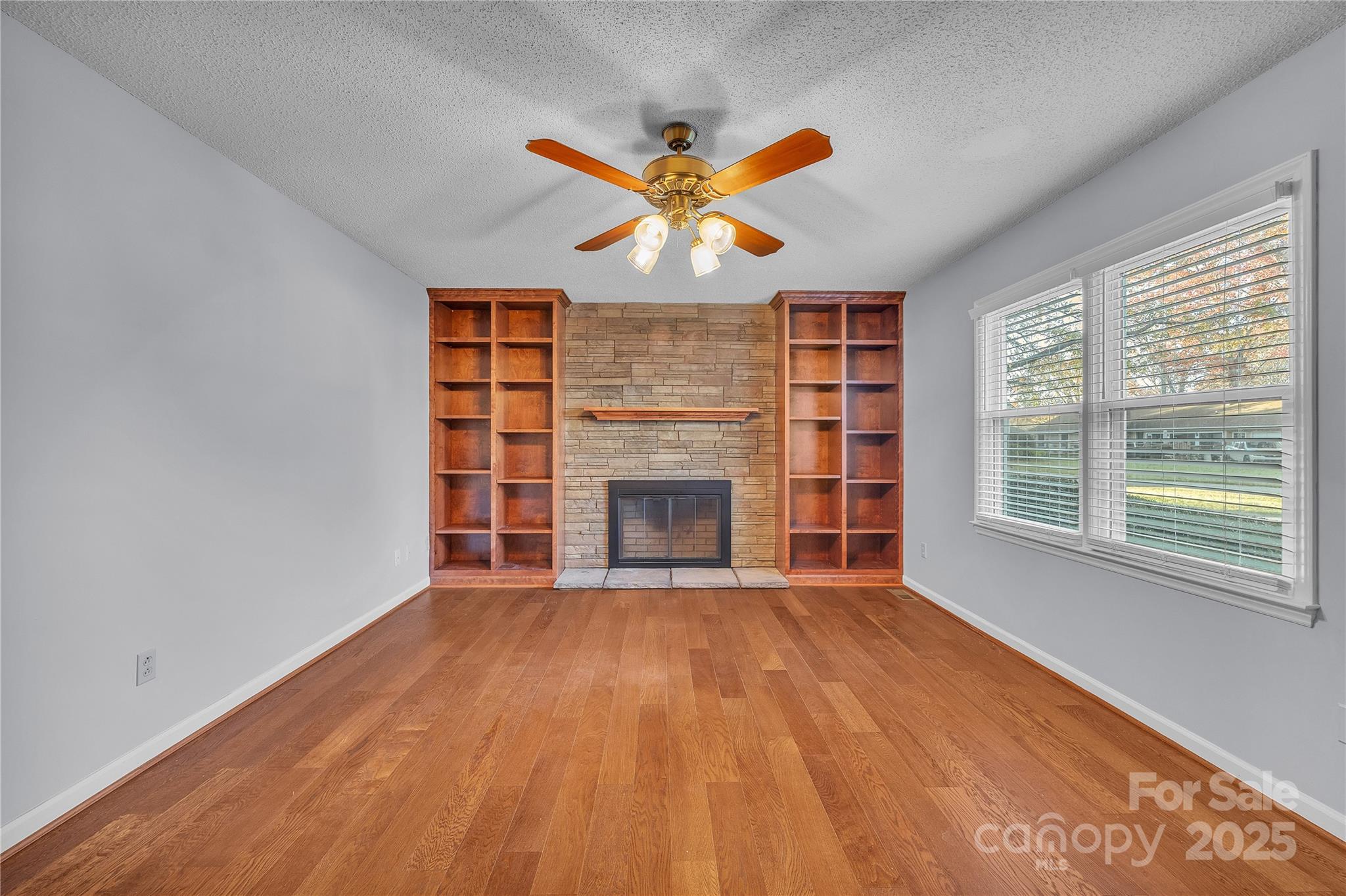 Milford Knoll - Residential