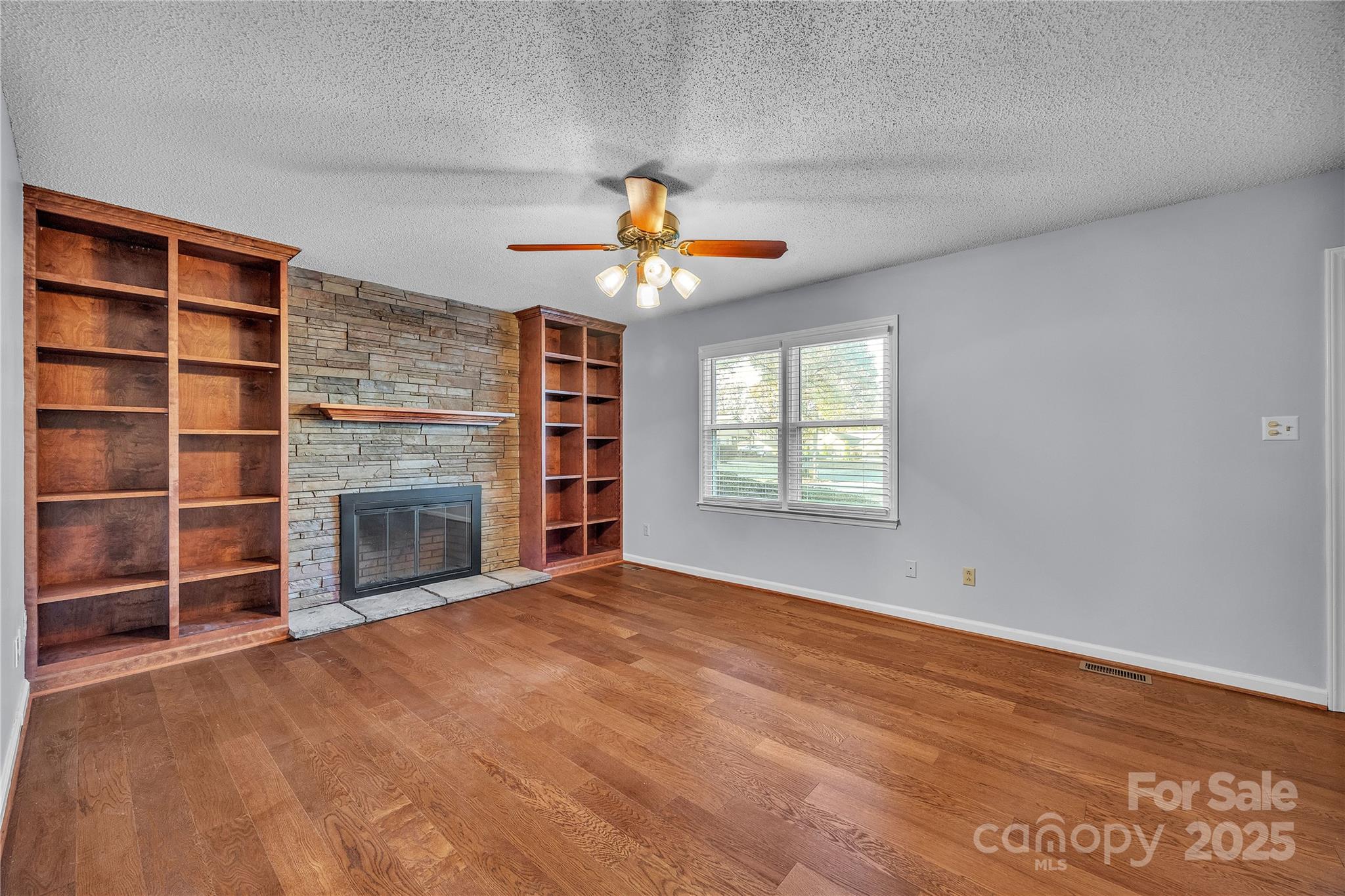 Milford Knoll - Residential