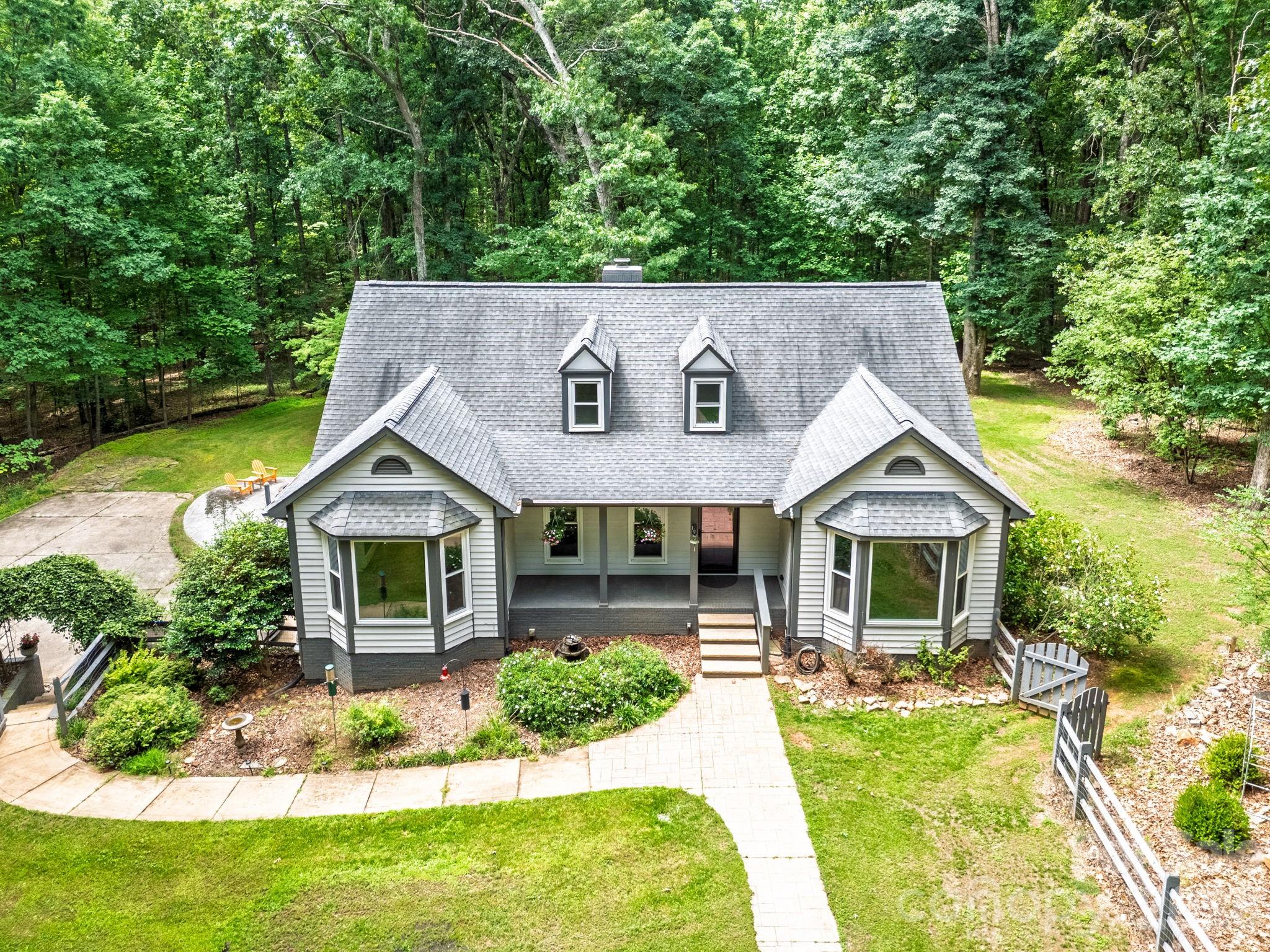 9131 N Pine Hill Lane