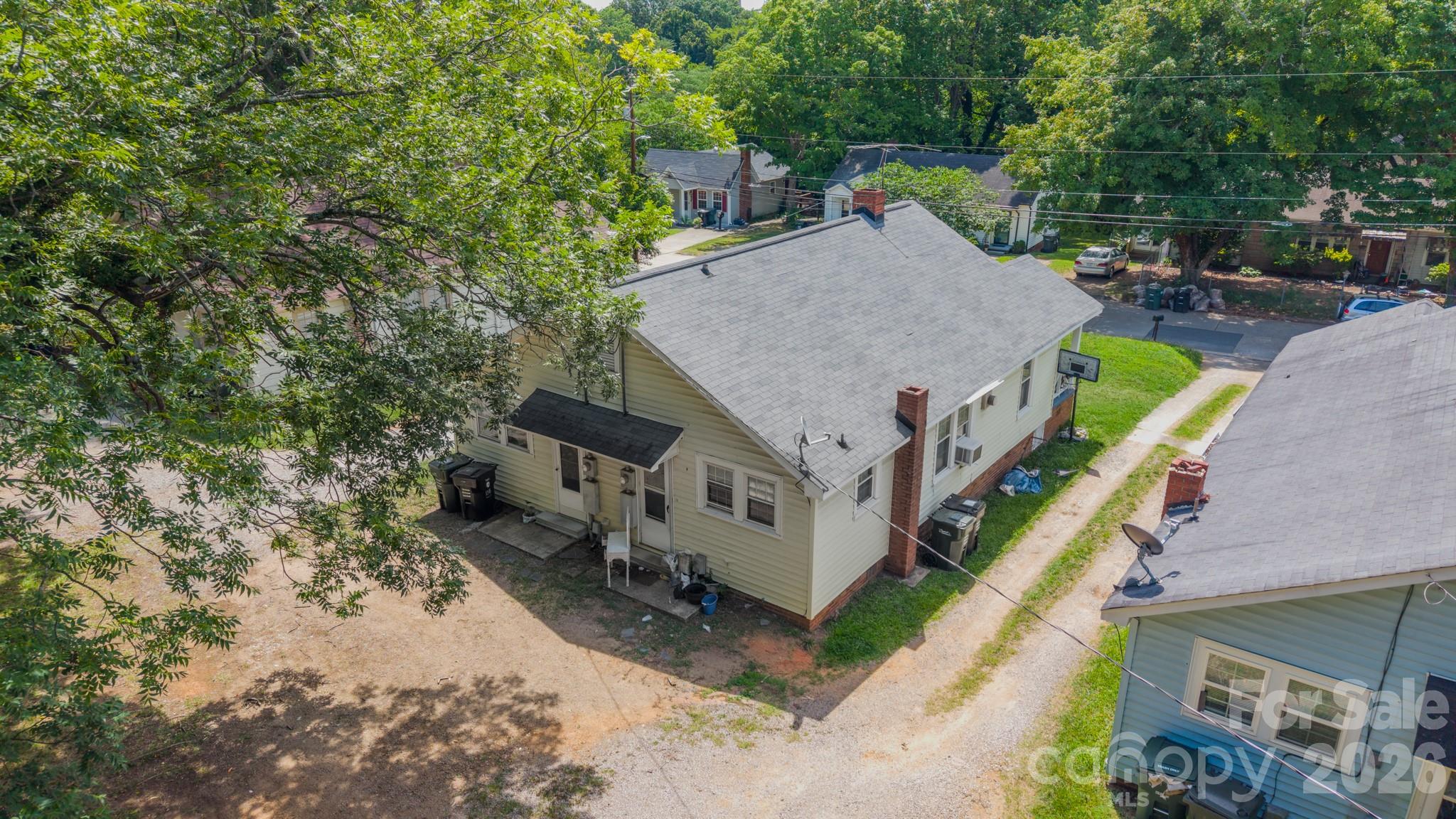 112 Freeze Avenue NW