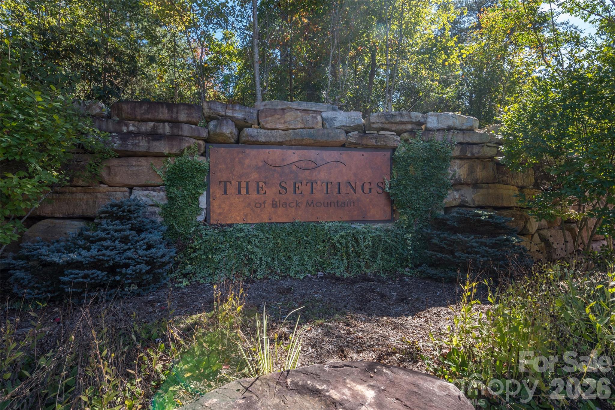 The Settings Of Black Mountain - Residential