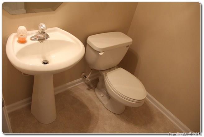 Old Stone Crossing - Residential