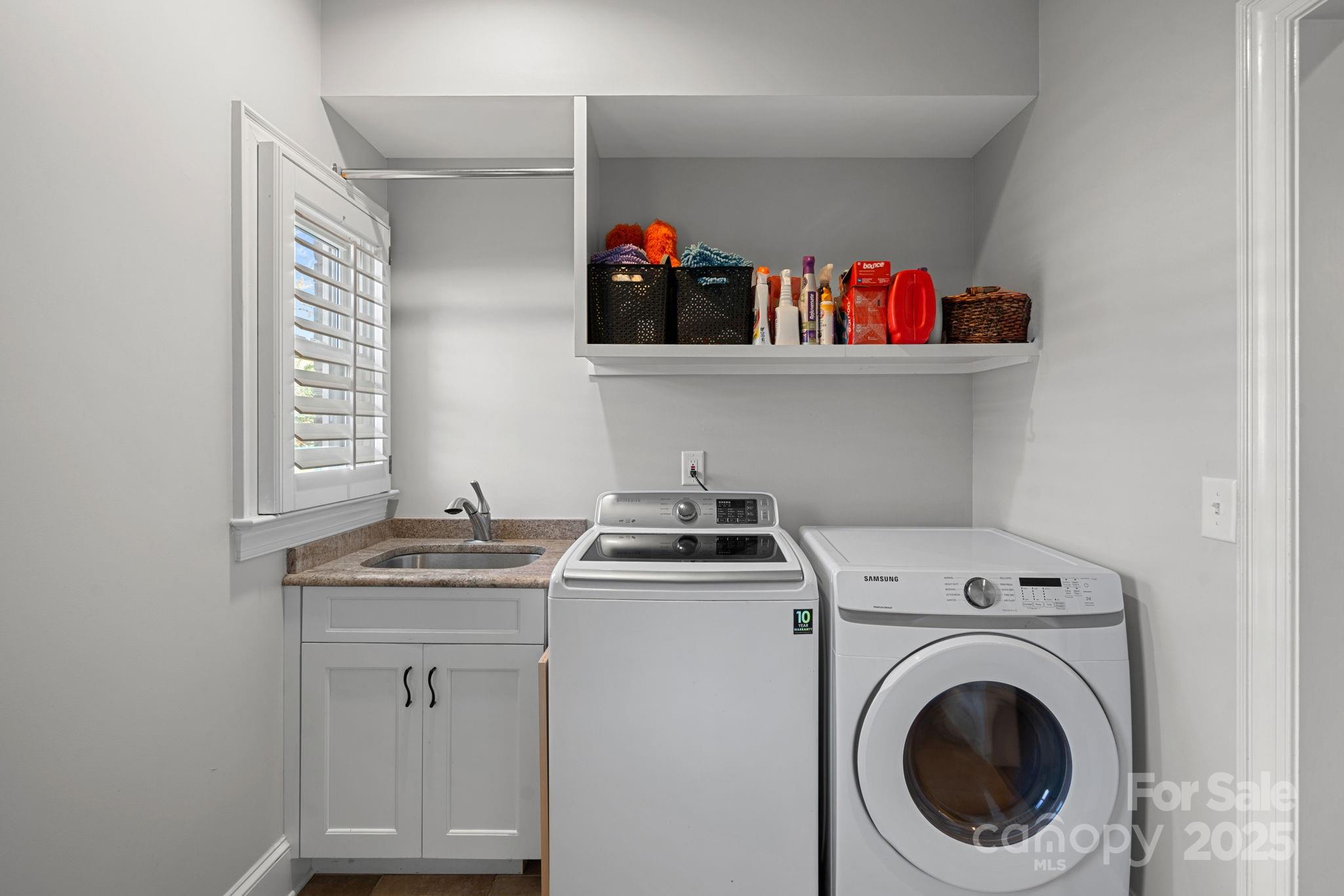 The Peninsula - Residential