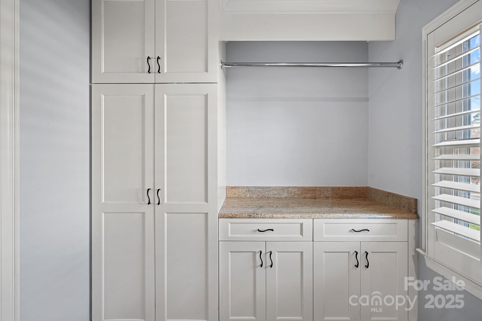 The Peninsula - Residential