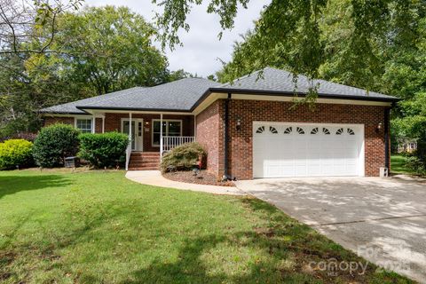 8282 Scarlet Oak Court Harrisburg NC 28075