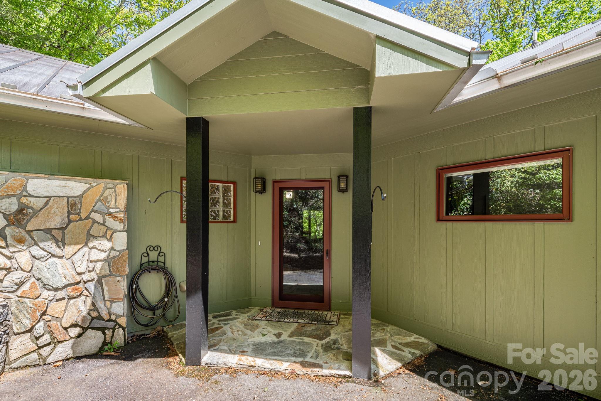 1760 Winding Creek Drive