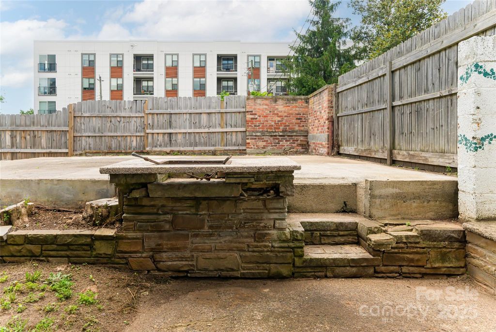 listing image 40