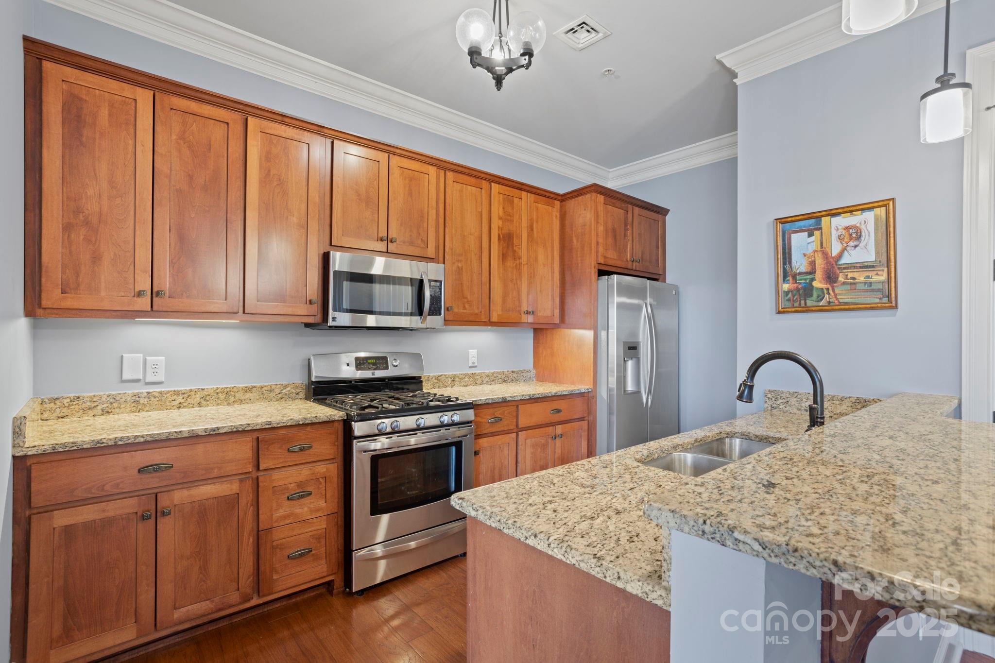 Plaza In The Mountains - Residential