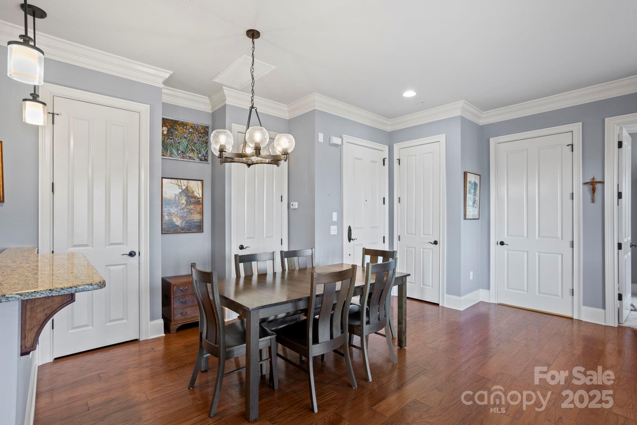 Plaza In The Mountains - Residential