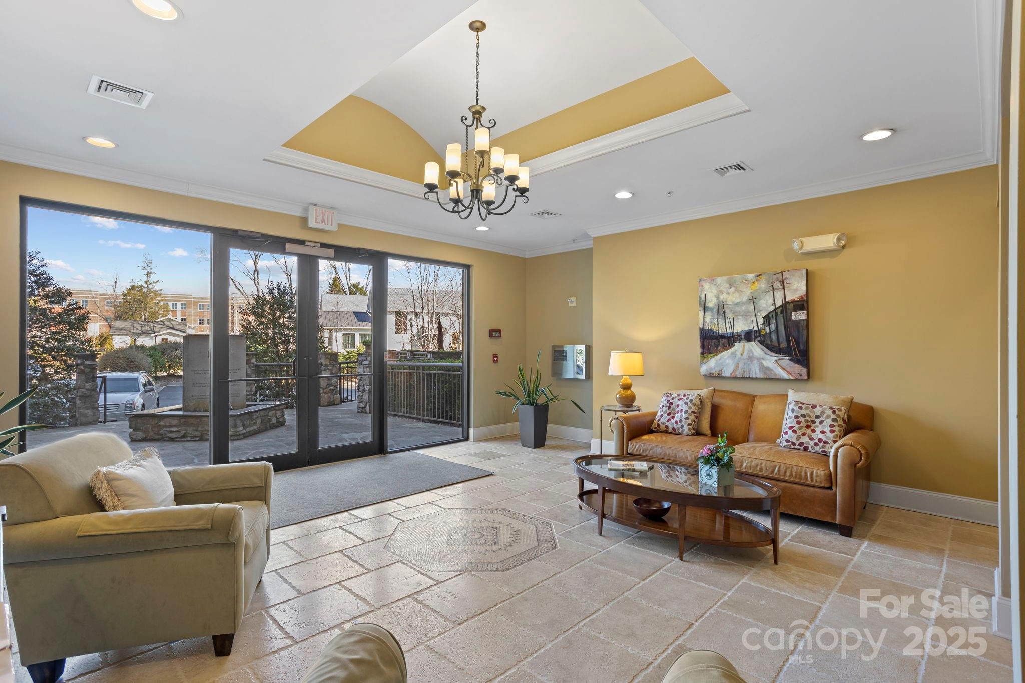 Plaza In The Mountains - Residential