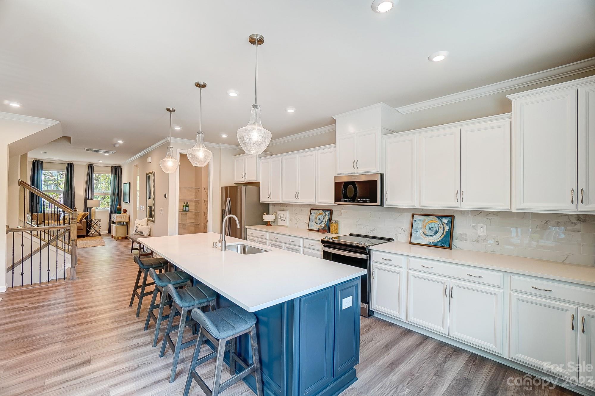 Summers Walk - Residential