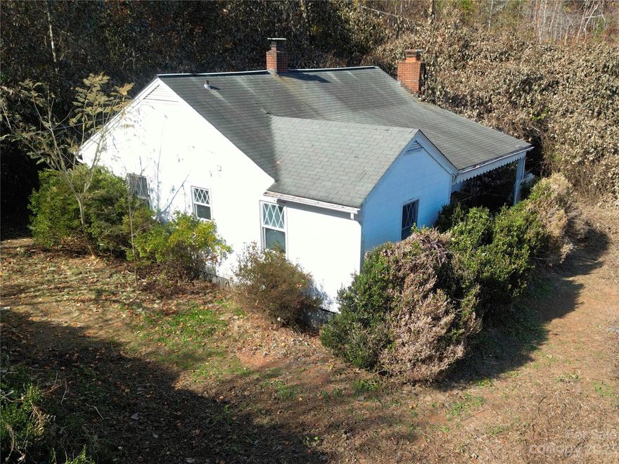 This is a great opportunity for investors and do-it-yourselfers. 
Property has recently it has been cleared, cleaned out and is ready for a new owner to come give it some some love and make it their own. Buyer to confirm details. This home overall  has "good bones" and is just in need of someone willing to fix it up. Property Sold As Is Sold AS-IS
Spacious, single level living with 2+ bedrooms. This home has a peaceful rural feeling but is a very manageable drive to Lake Lure, Mill Spring, Rutherfordton and Asheville.
