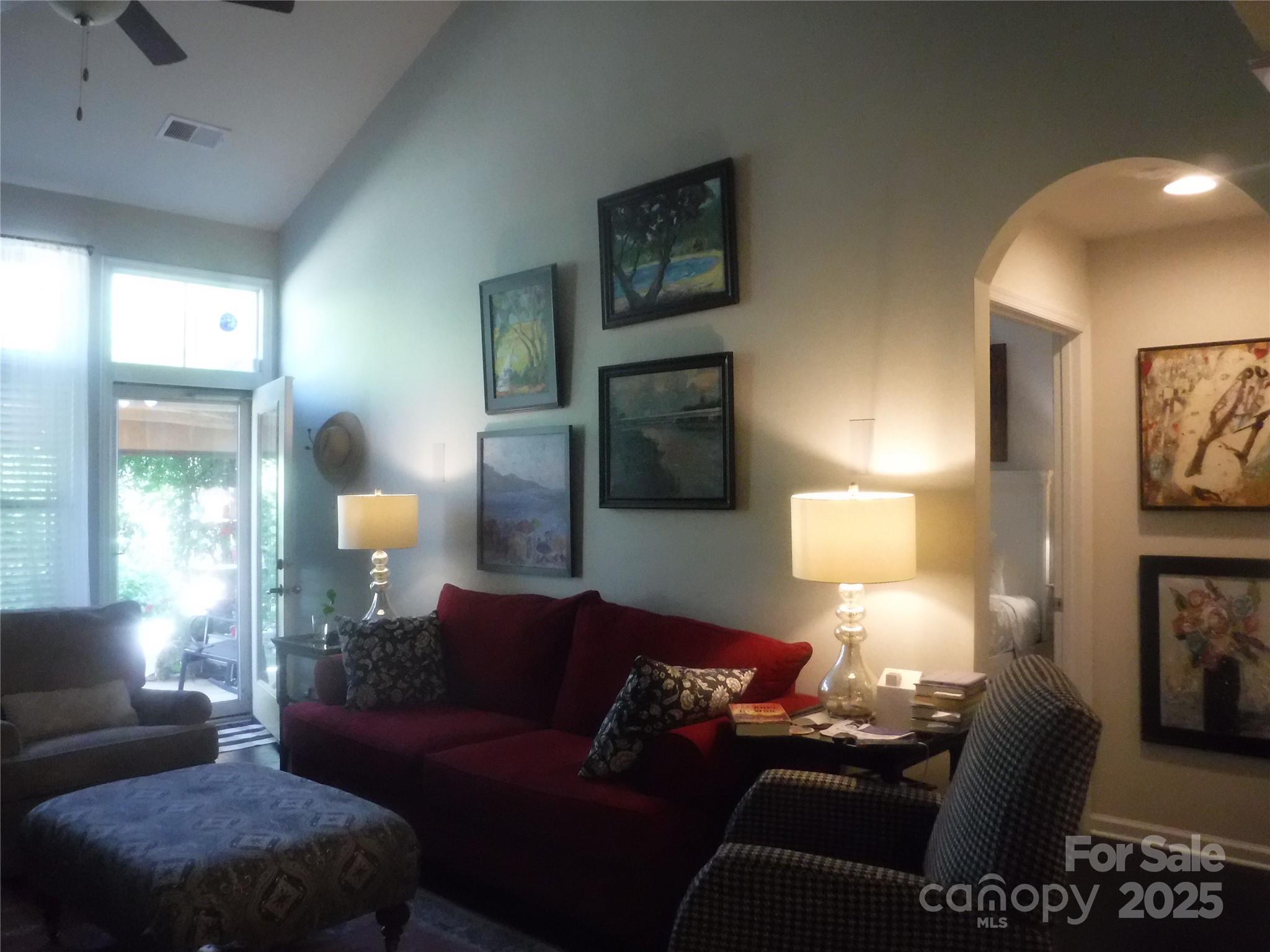 11070 Discovery Drive NW